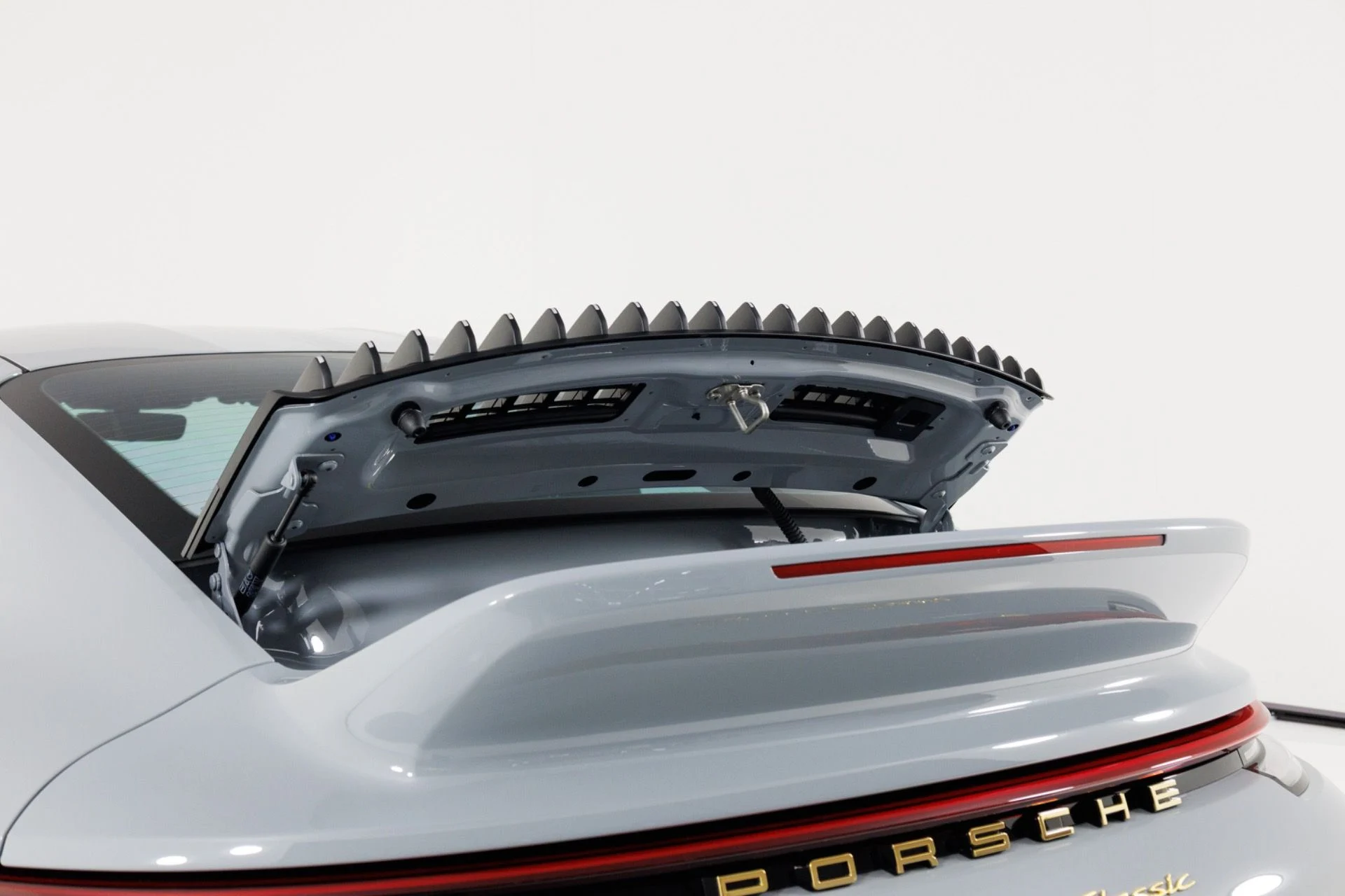 mph054_1773226270_Used_2023_Porsche_911_Sport_Classic_1775497653_dce792a51a