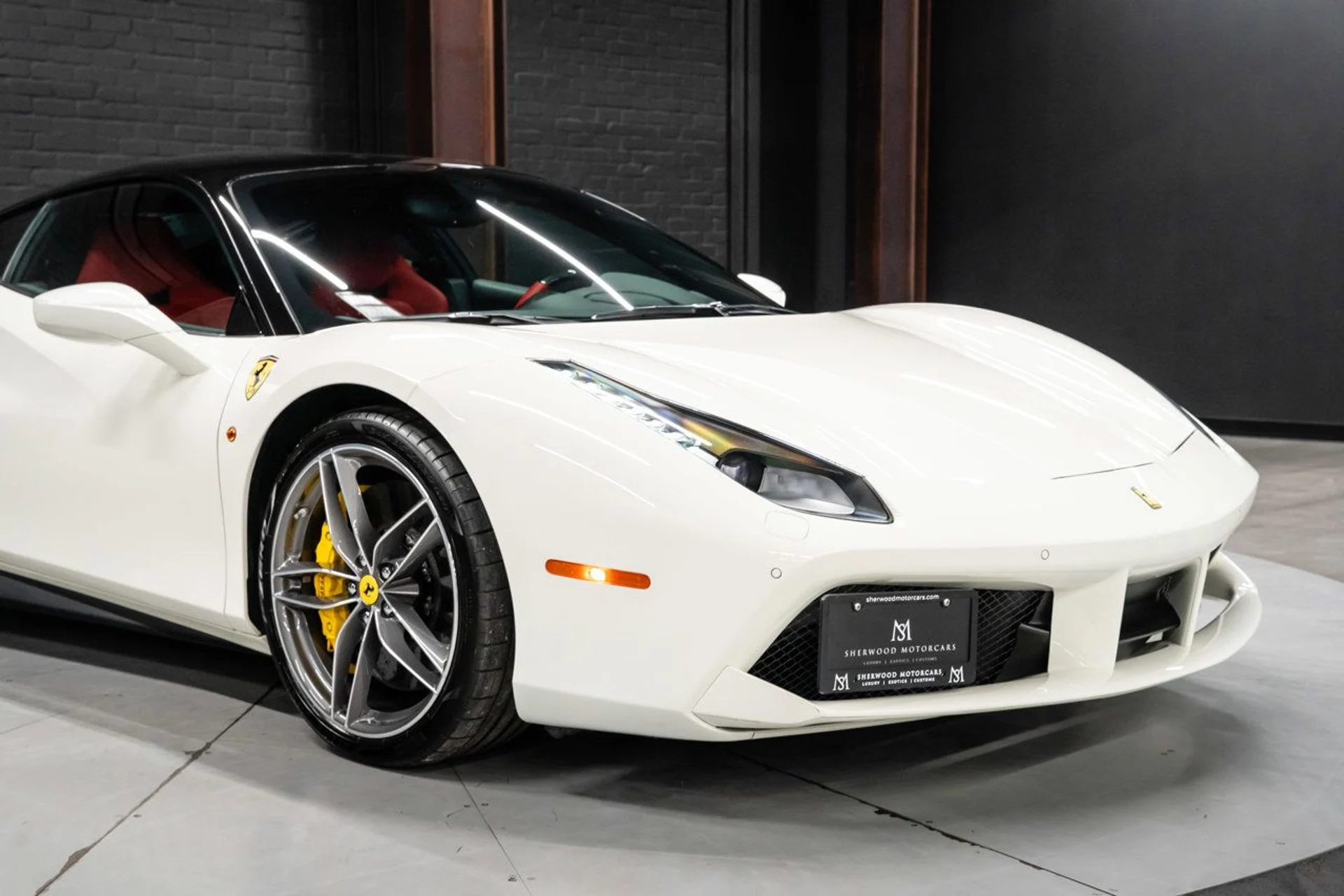 mph054_1775394660_ferrari_488_gtb_2018_36c5421ce5