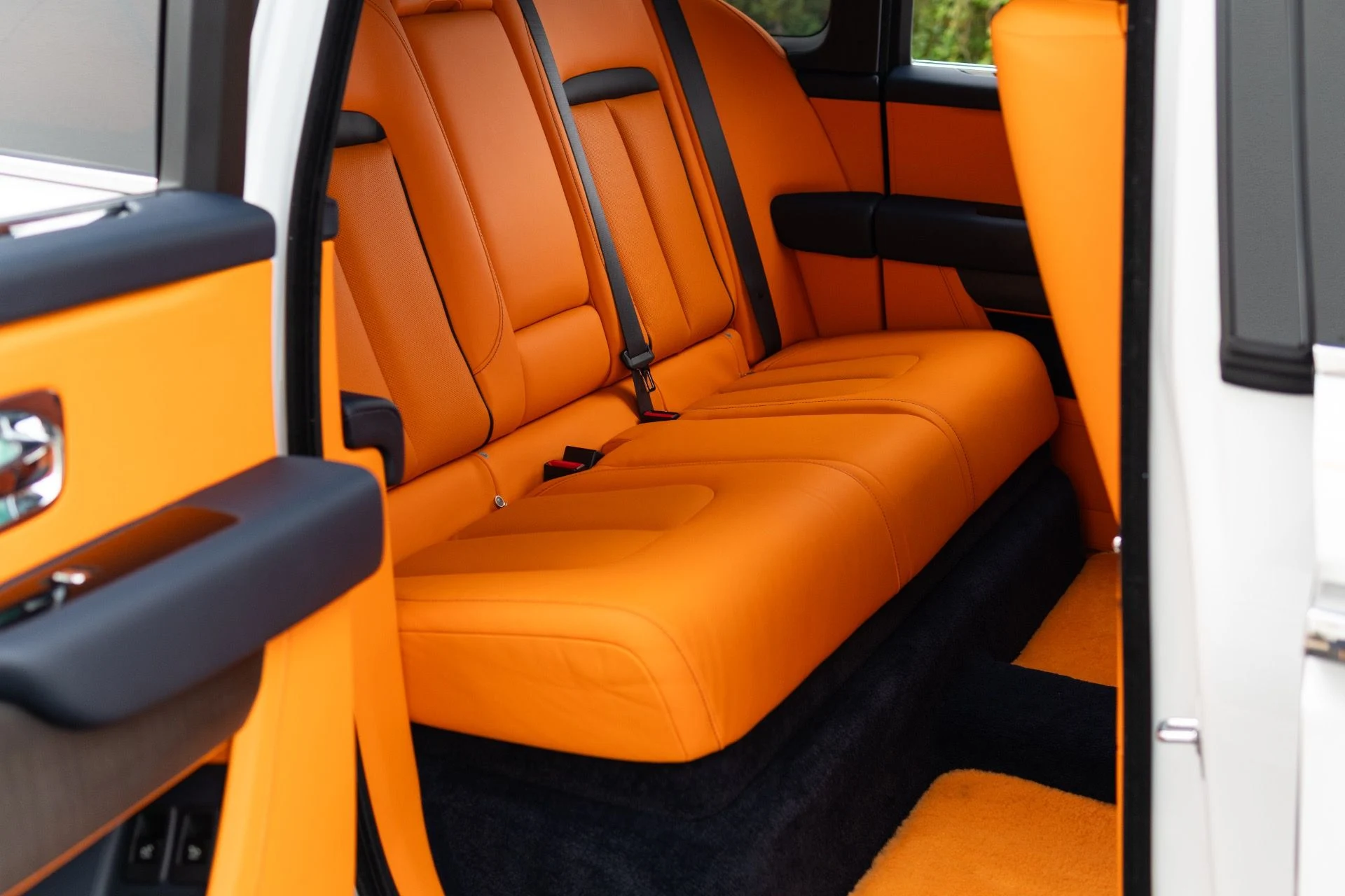 mph054_1792918286_Used_2023_Rolls_Royce_Cullinan_1766776442_e15fdc568c