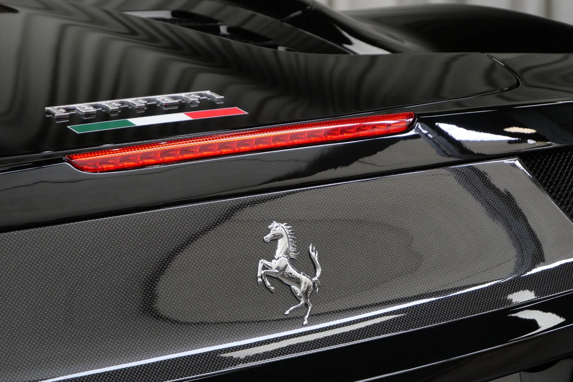 mph054_1795411338_Used_2013_Ferrari_458_Spider_1758308193_2396d06f22