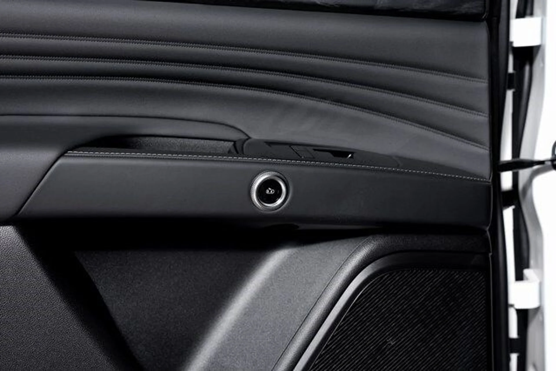 mph054_1802344144_c79cb0203f7cf1b1af70fe5c24be9947x_d6f1c9852c