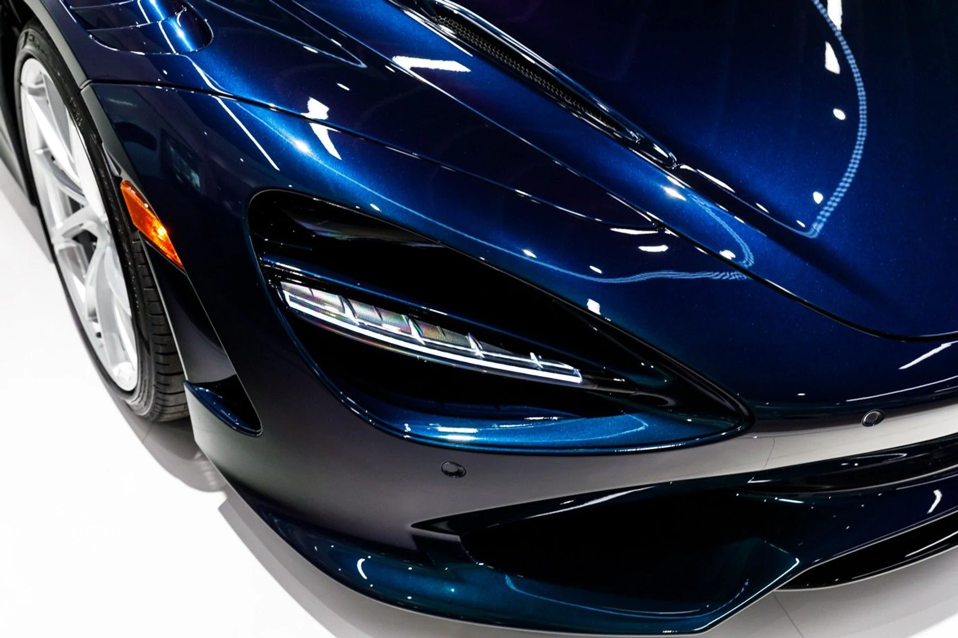 mph054_1806252305_646_p55_l_7139253bfc