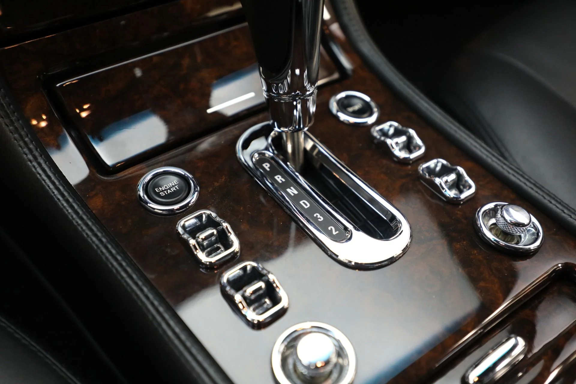 mph054_1809964226_Used_2005_Bentley_Arnage_T_f7e4a6f537
