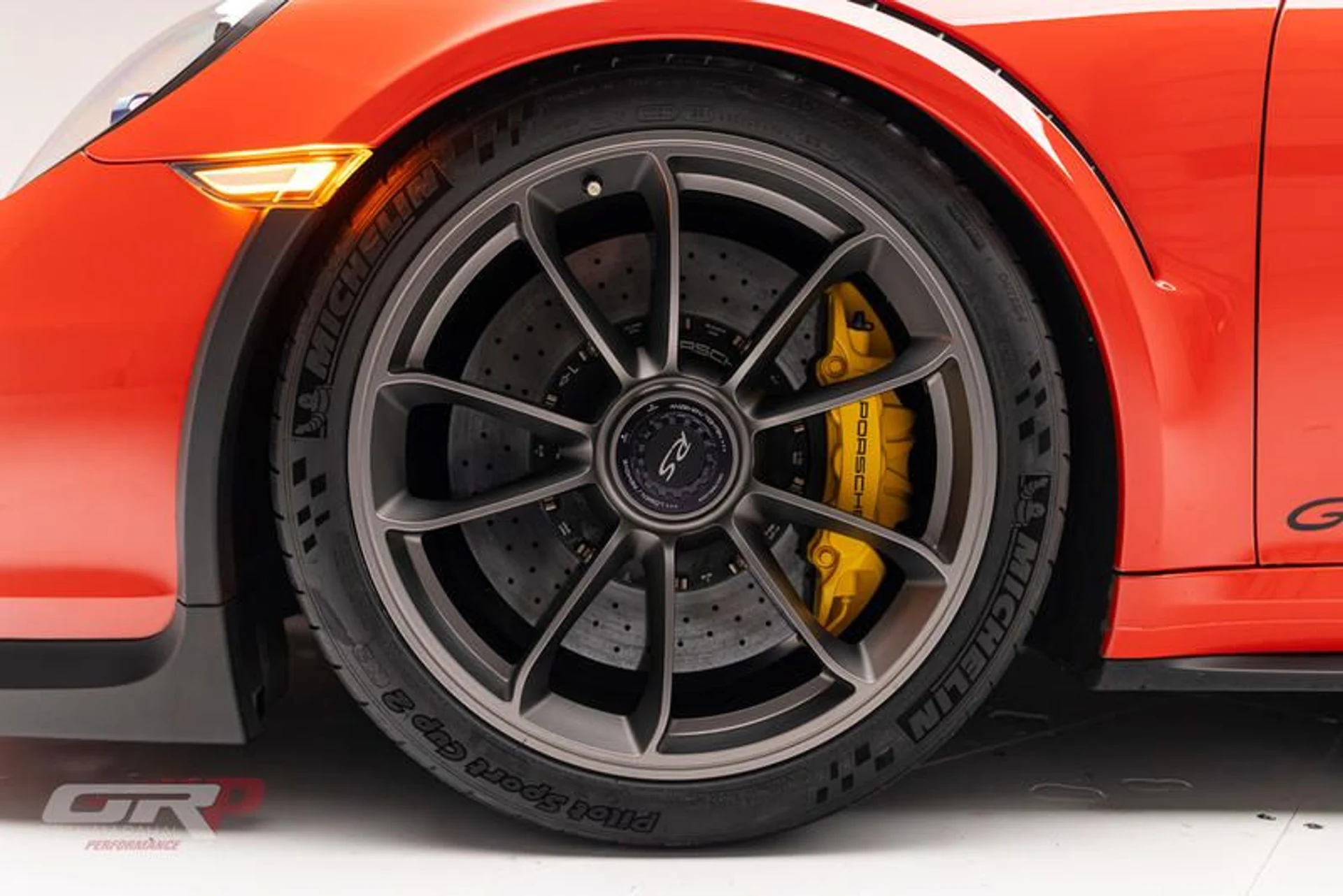 mph054_1817866993_0_F447779_E748_474_D_A792_CF_634251_EFD_0_c35dc8693d