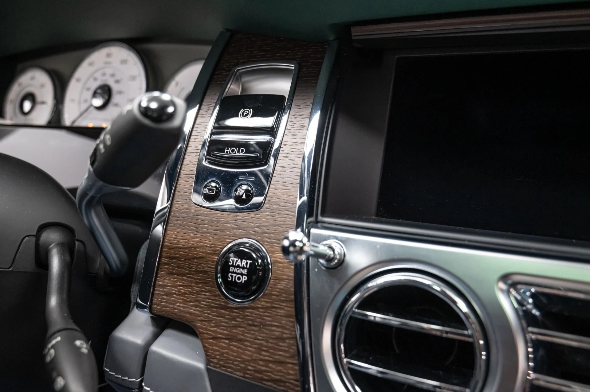 mph054_1821623980_Used_2019_Rolls_Royce_Ghost_1748380347_72342aa601