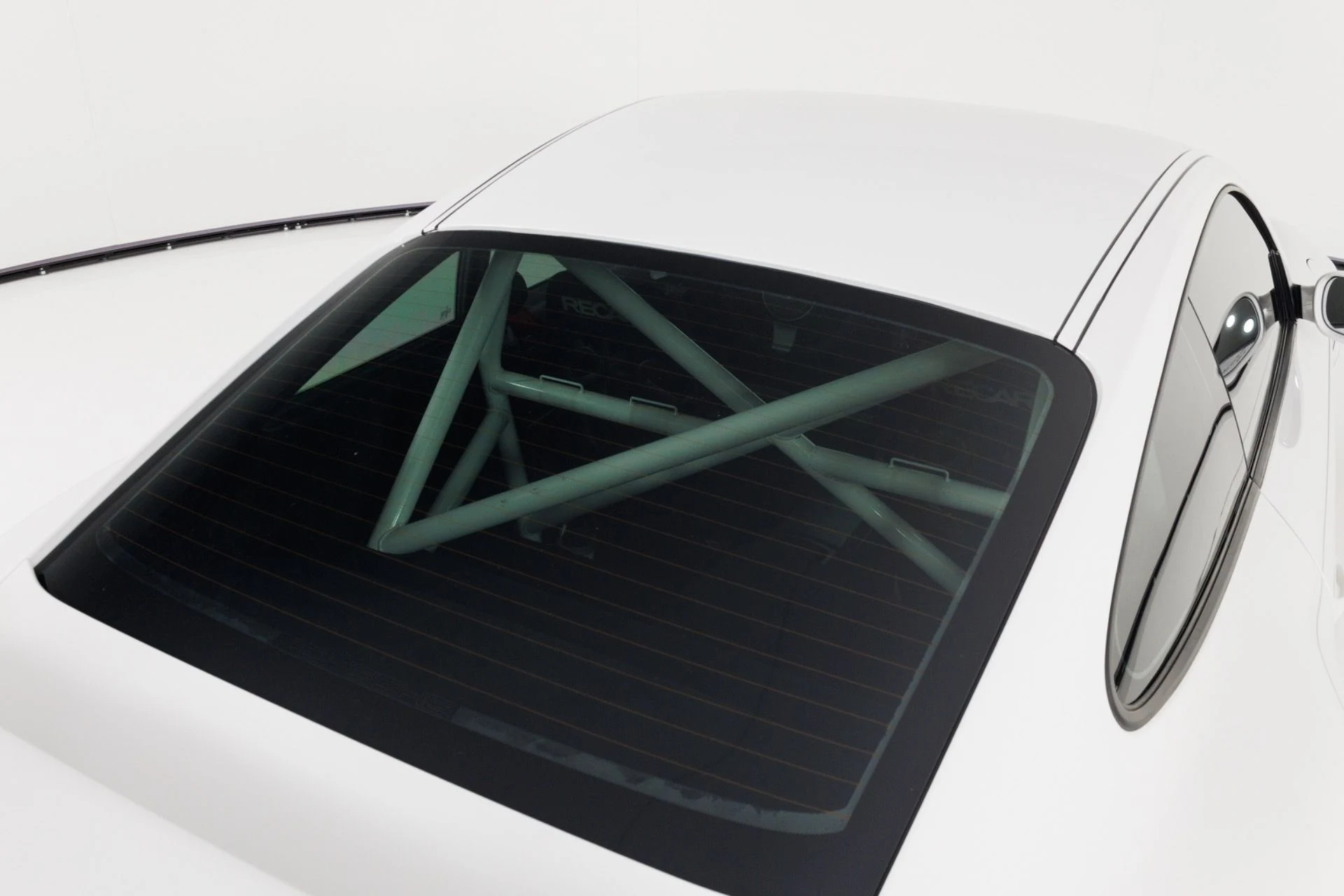 mph054_1844456641_Used_2011_Porsche_911_GT_3_RS_1784218539_7b59a60a5c