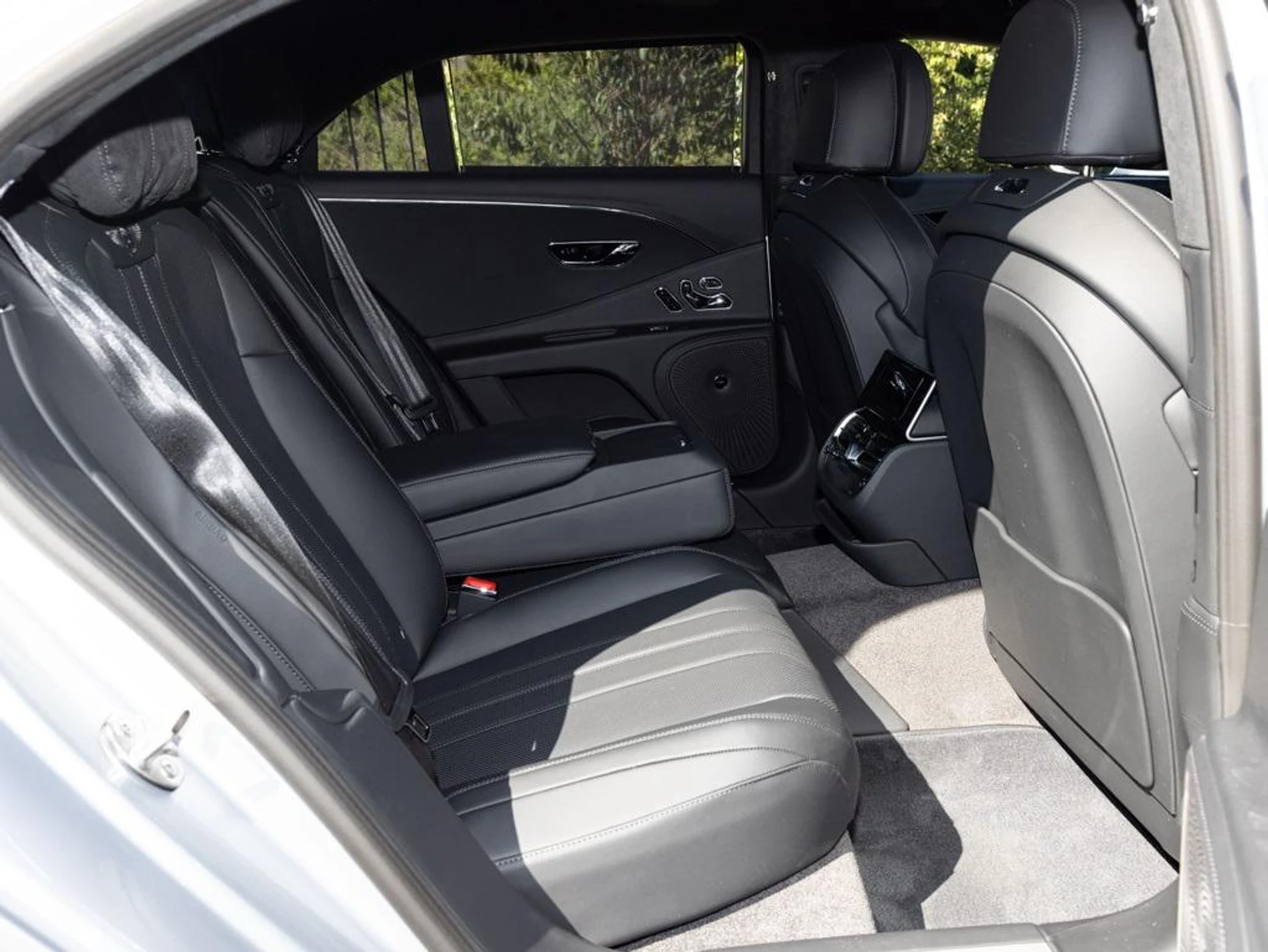 mph054_1861831767_465279750_68f229dac83056c645fcfec6_025f1d8154