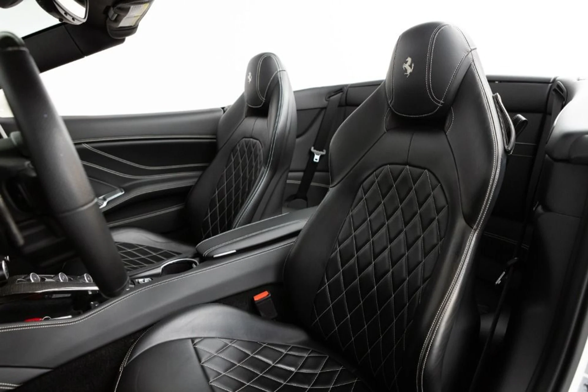 mph054_1865917227_Used_2016_Ferrari_California_T_223d2184a7