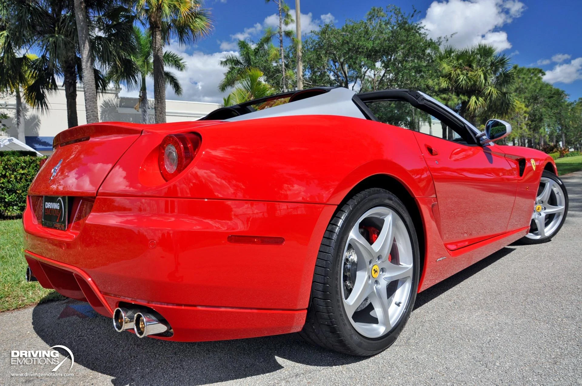 mph054_1874654547_438_p55_l_b5c932ec75