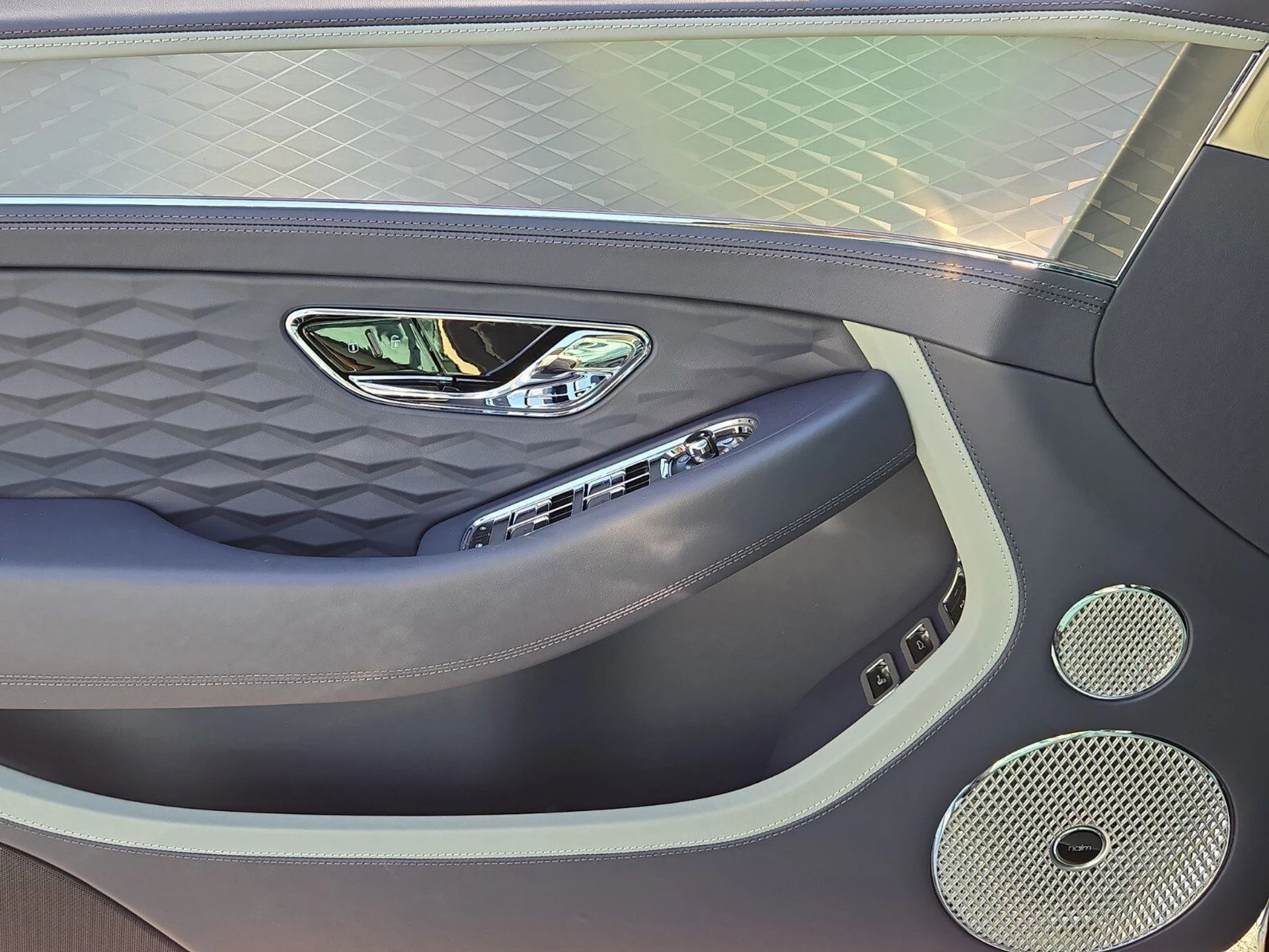 mph054_1886333055_cb2563d0cccb19c768630a82fa8da7e2x_f718989891