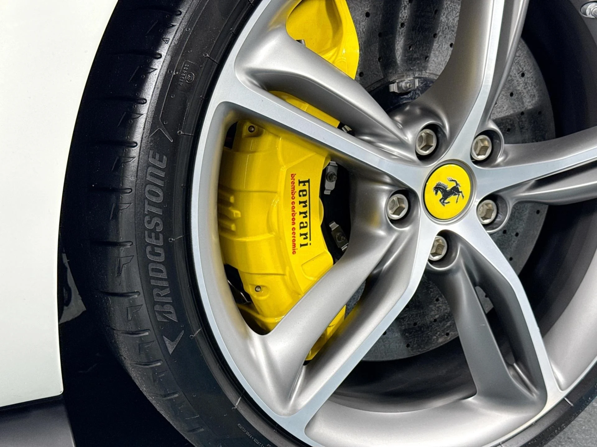mph054_1889368394_Used_2025_Ferrari_296_GTS_1786124848_b10f2fbdb3