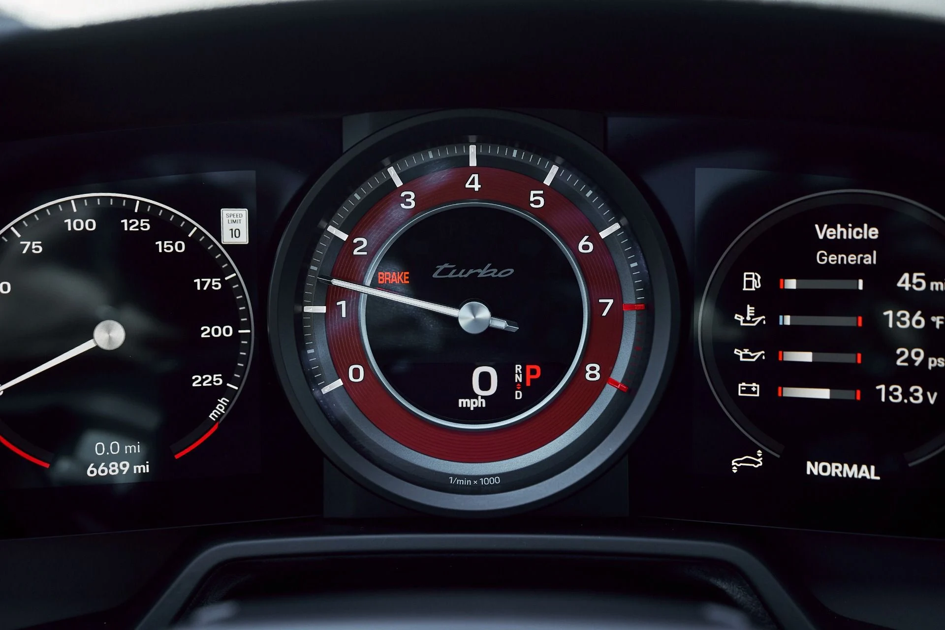 mph054_1945375713_Used_2024_Porsche_911_Turbo_1765332496_52fd7ae931