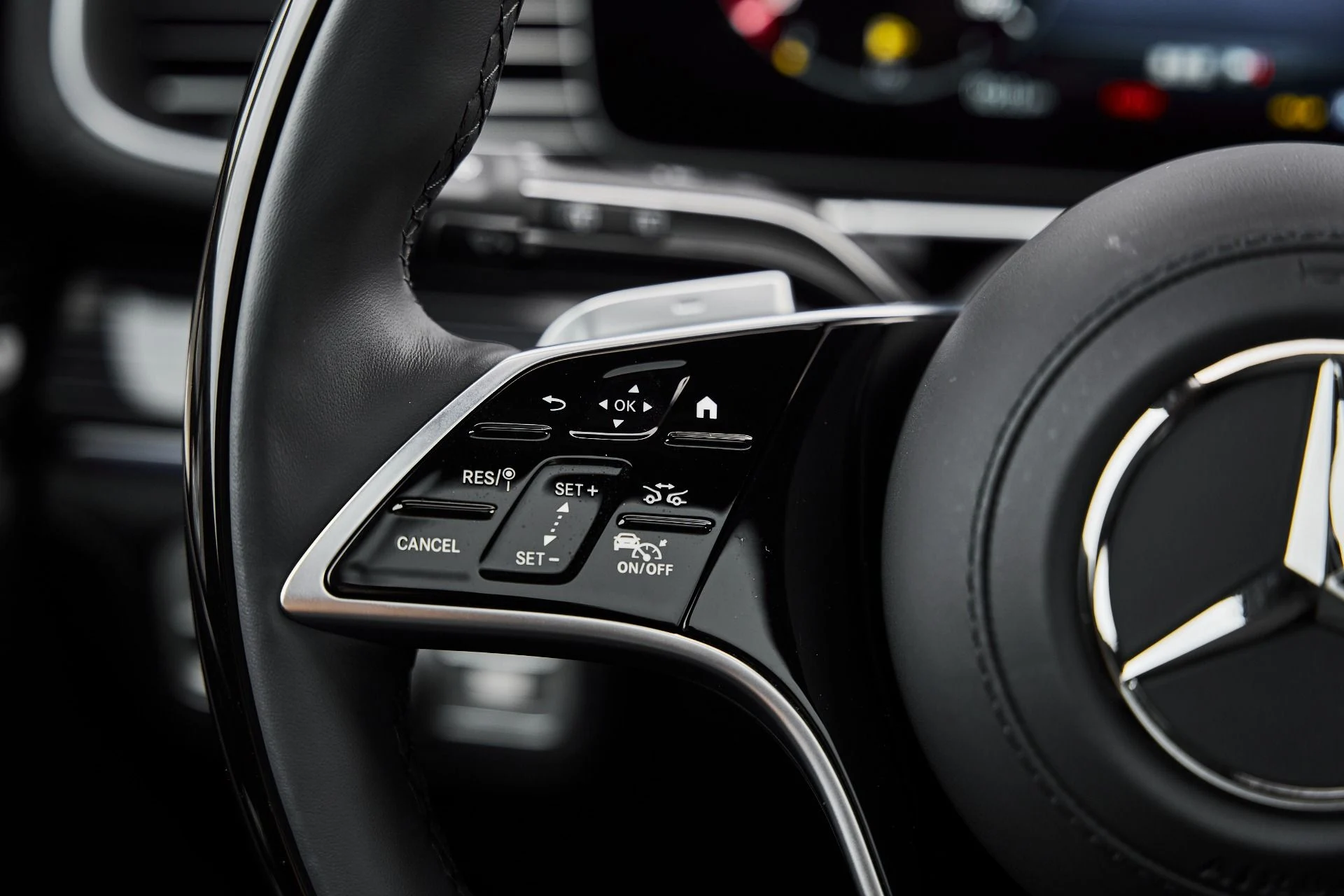 mph054_1958398901_Used_2026_Mercedes_Benz_GLS_Maybach_GLS_600_1777160286_cc65074706