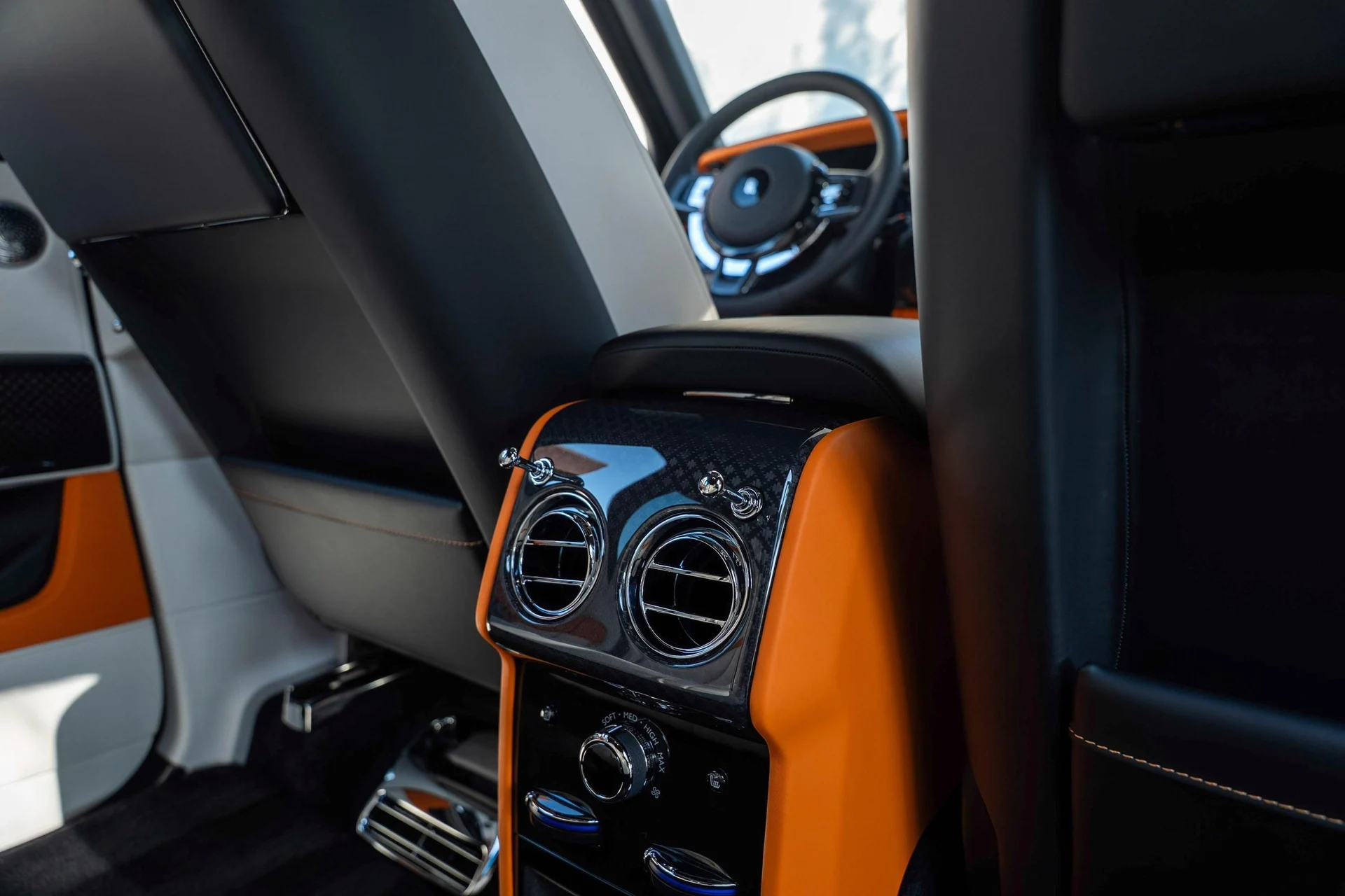 mph054_1968228030_465211305_68f075f21a22d42ee43446e5_e70f5ddbaa