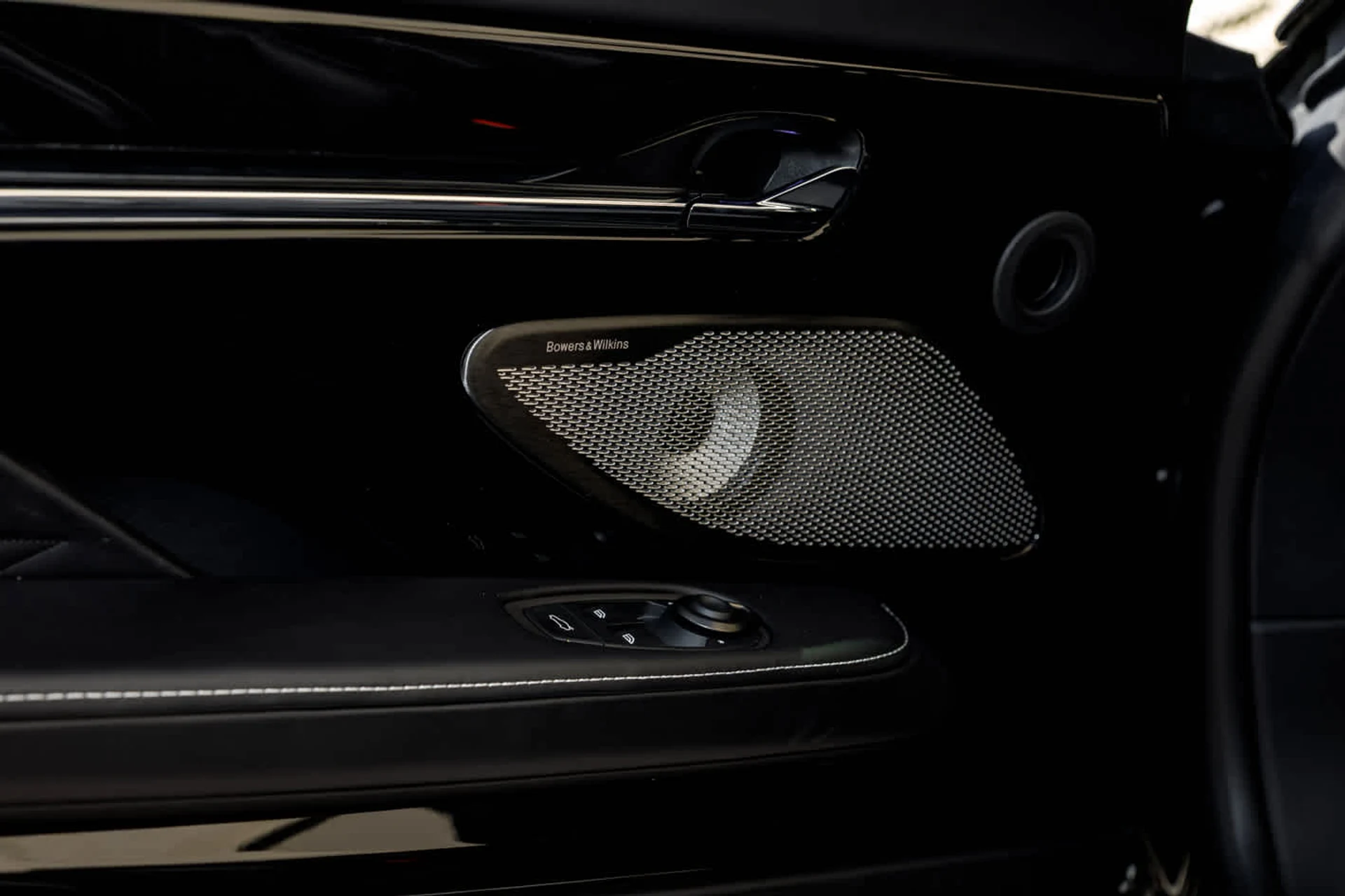 mph054_1996126540_55_150132f70a