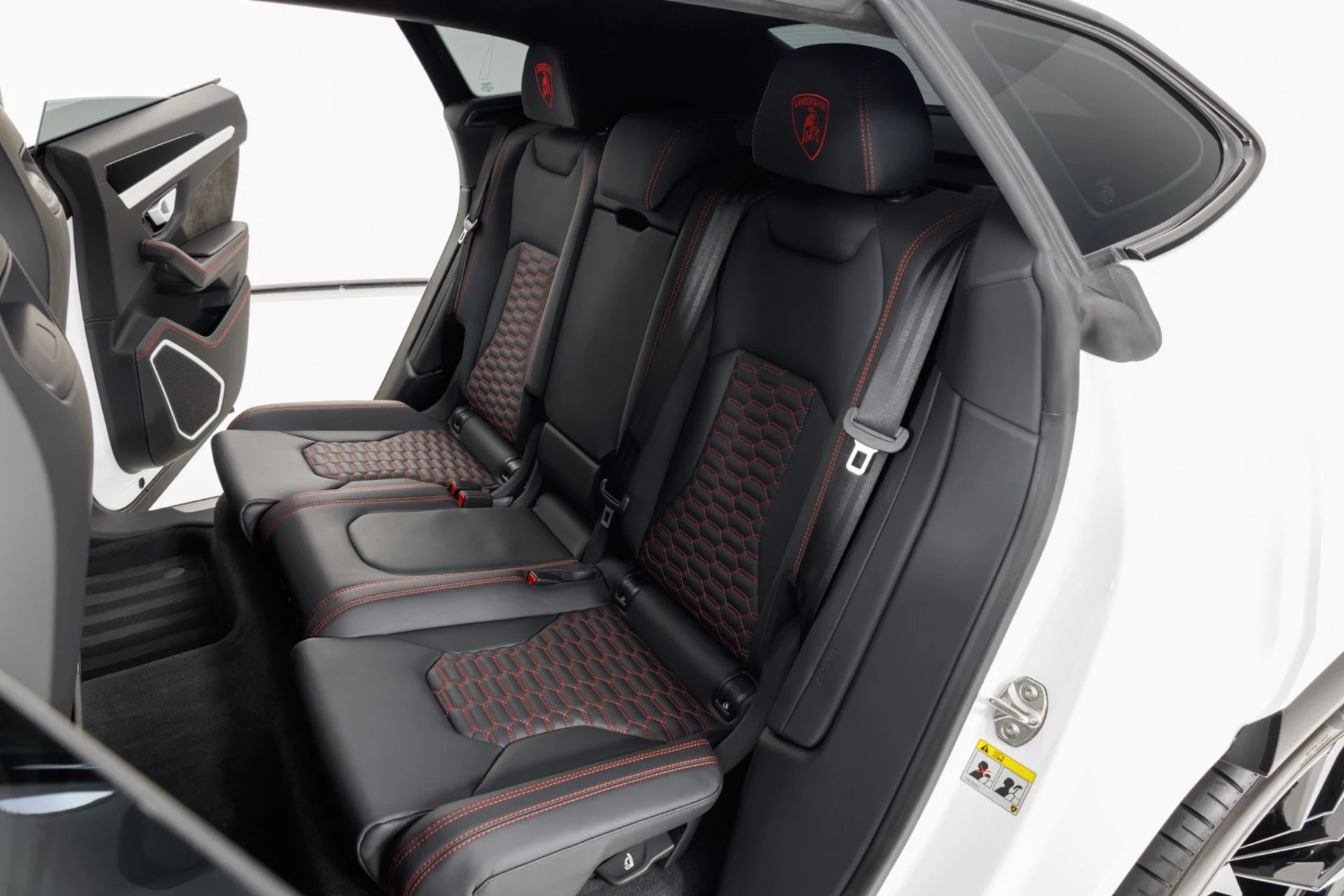 mph054_1997898959_Used_2024_Lamborghini_Urus_S_1788297644_4a473de736