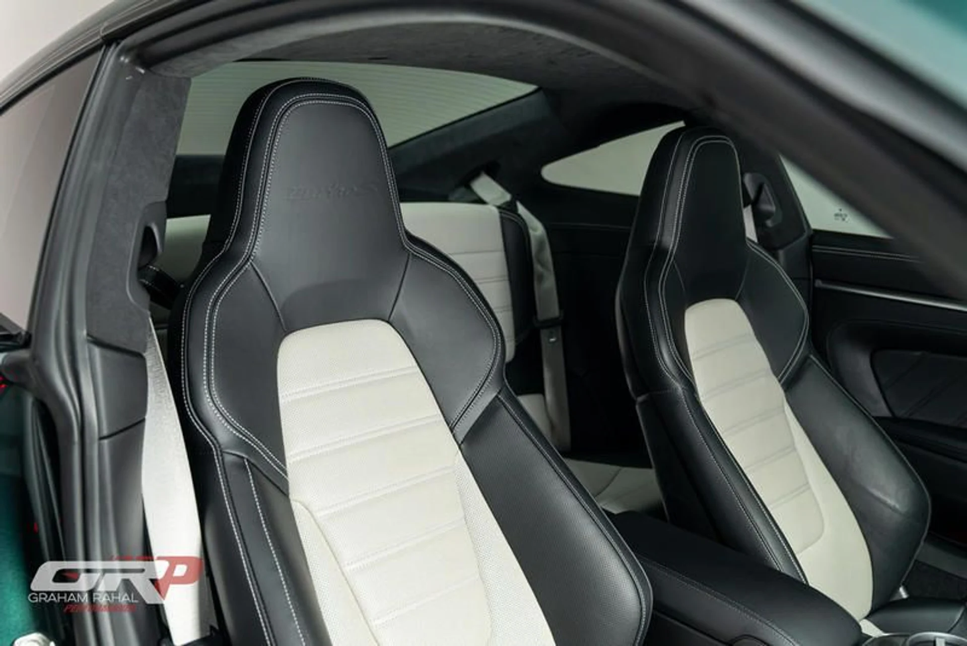 mph054_20204240_52_DFC_675_7_C1_B_4_F65_BC_9_F_5_B586_AD_408_E6_0081a5d3bc