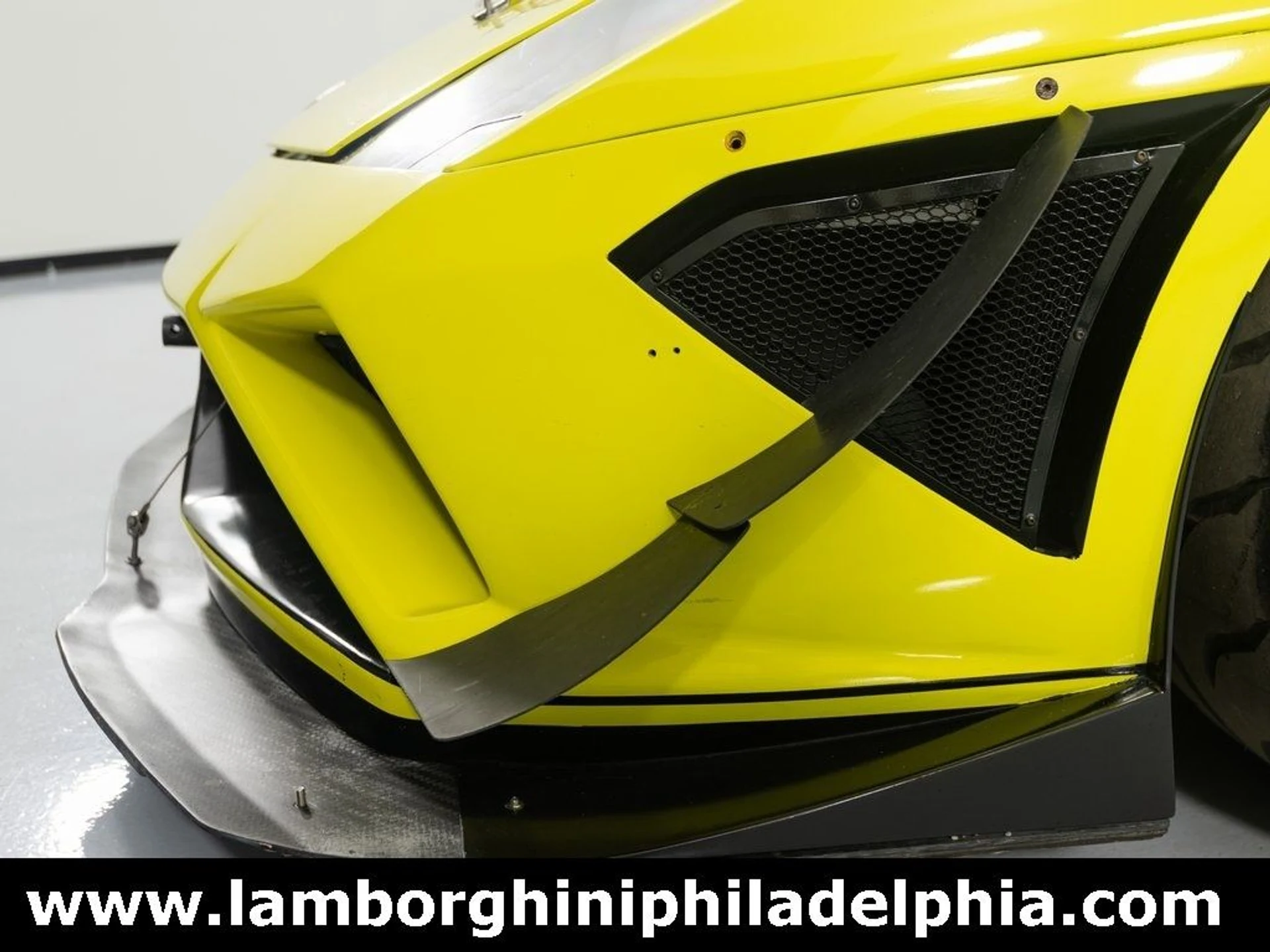 mph054_2043365476_237ee587ddab94ed8be254873e9c8369x_fd4b795bd9