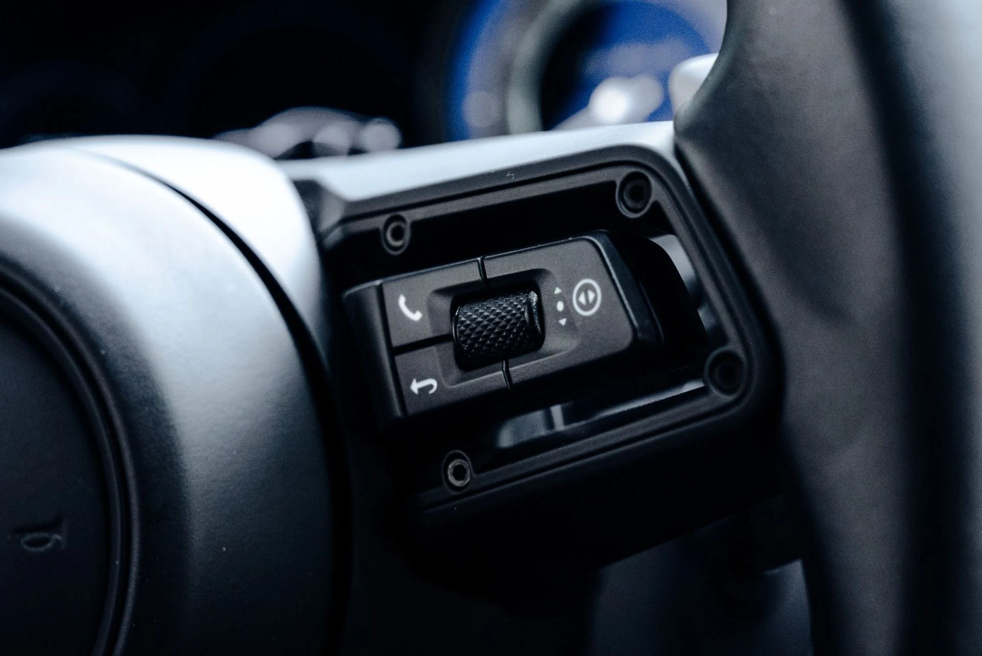 mph054_2049308496_Used_2022_Porsche_911_Turbo_S_1774378410_76774b9145