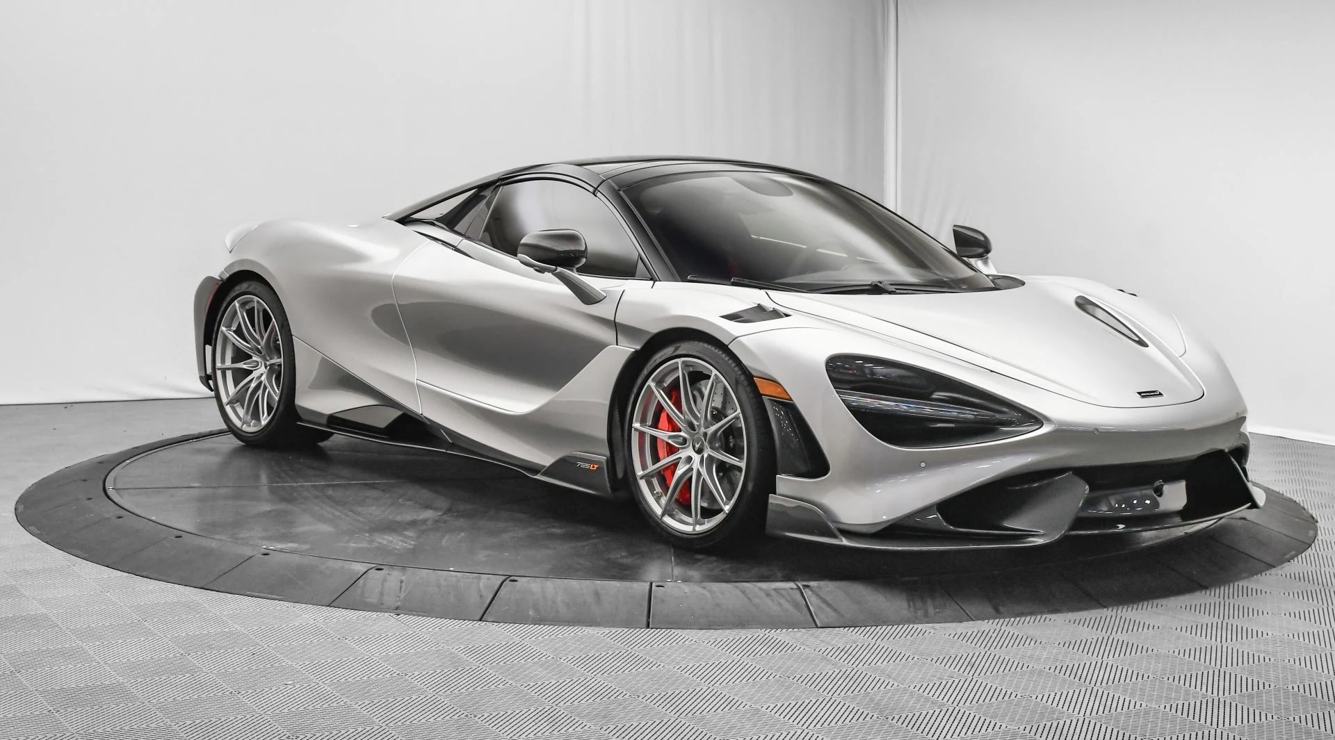 mph054_2097935191_Used_2022_Mc_Laren_765_LT_1755763842_7bbfea910d