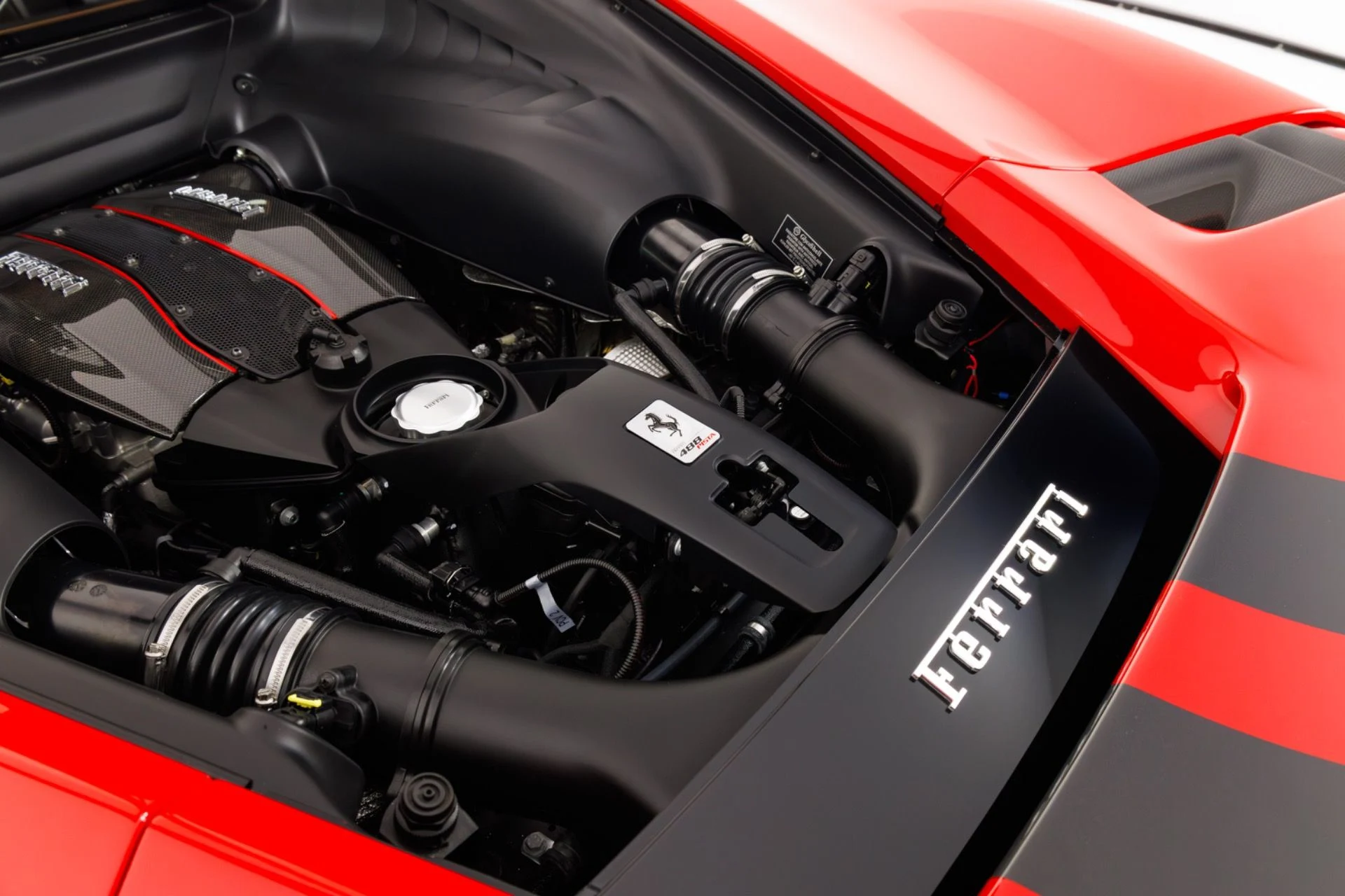 mph054_2126949829_Used_2020_Ferrari_488_Pista_1774991857_be65eec590