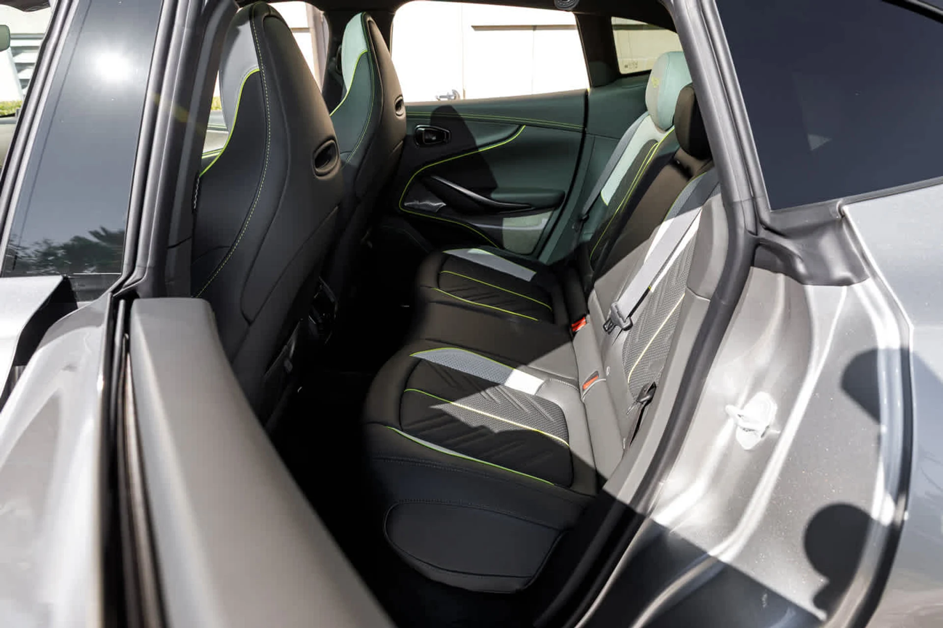 mph054_2143691090_55_3c39d07634