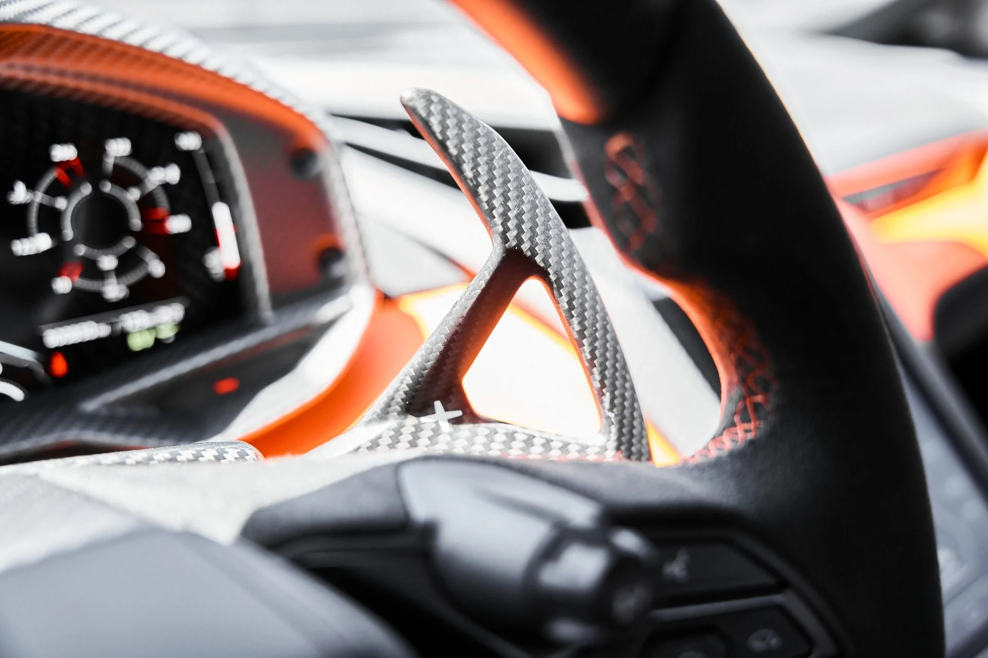 mph054_2146795932_Used_2024_Lamborghini_Revuelto_Base_1777394355_e3388f1b3d