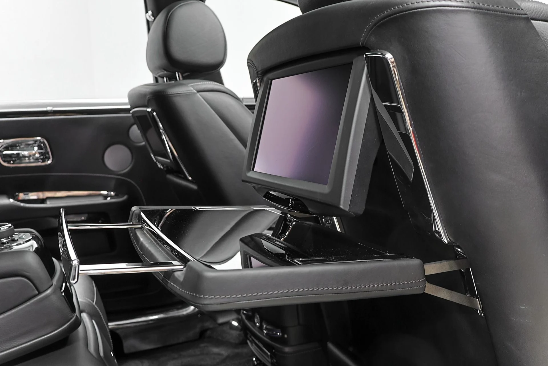 mph054_214790115_Used_2016_Rolls_Royce_Ghost_Base_1761576592_1d8dcba253