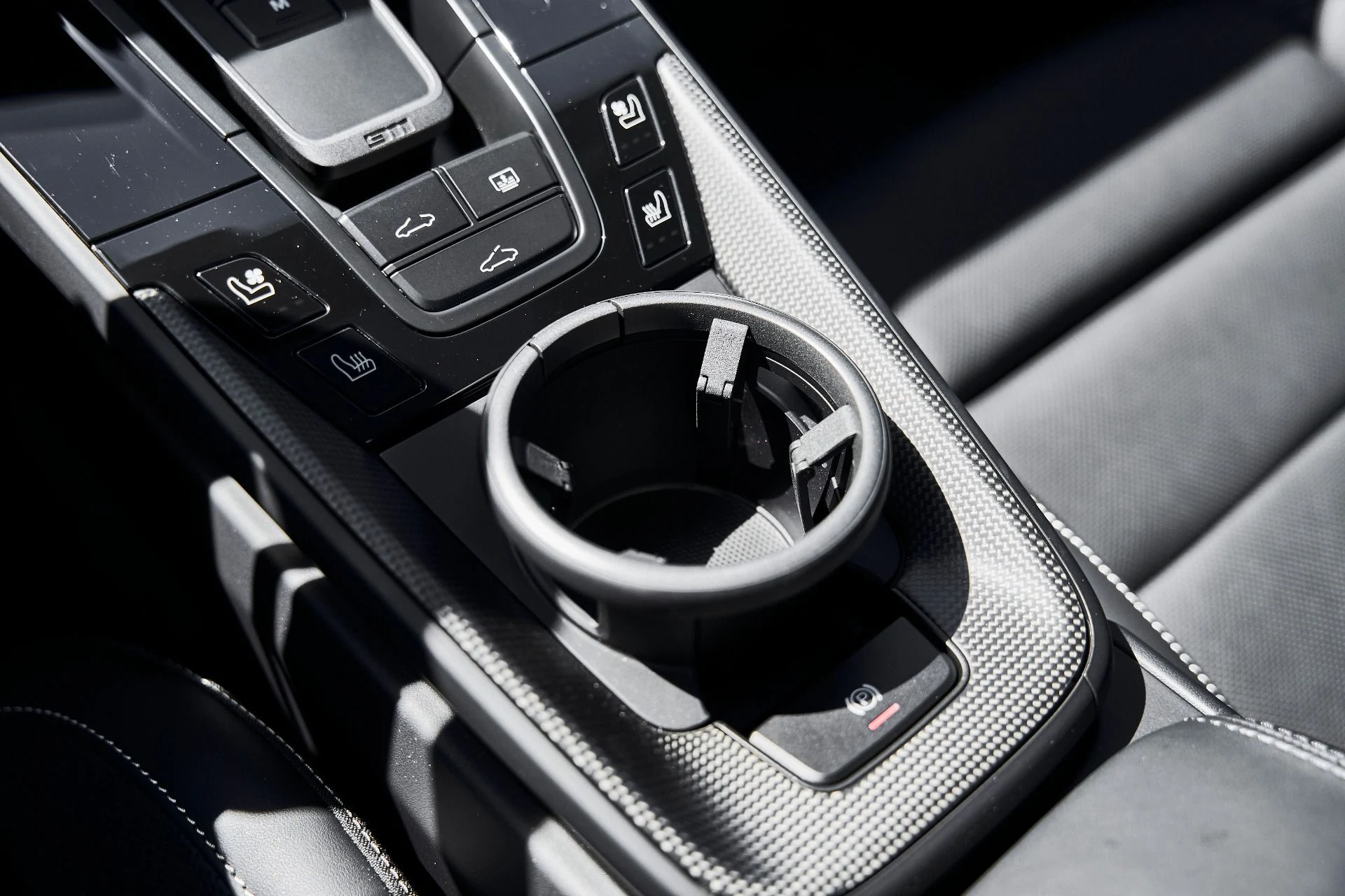 mph054_2172347344_Used_2026_Porsche_911_Carrera_4_GTS_1776878403_d67526d45b