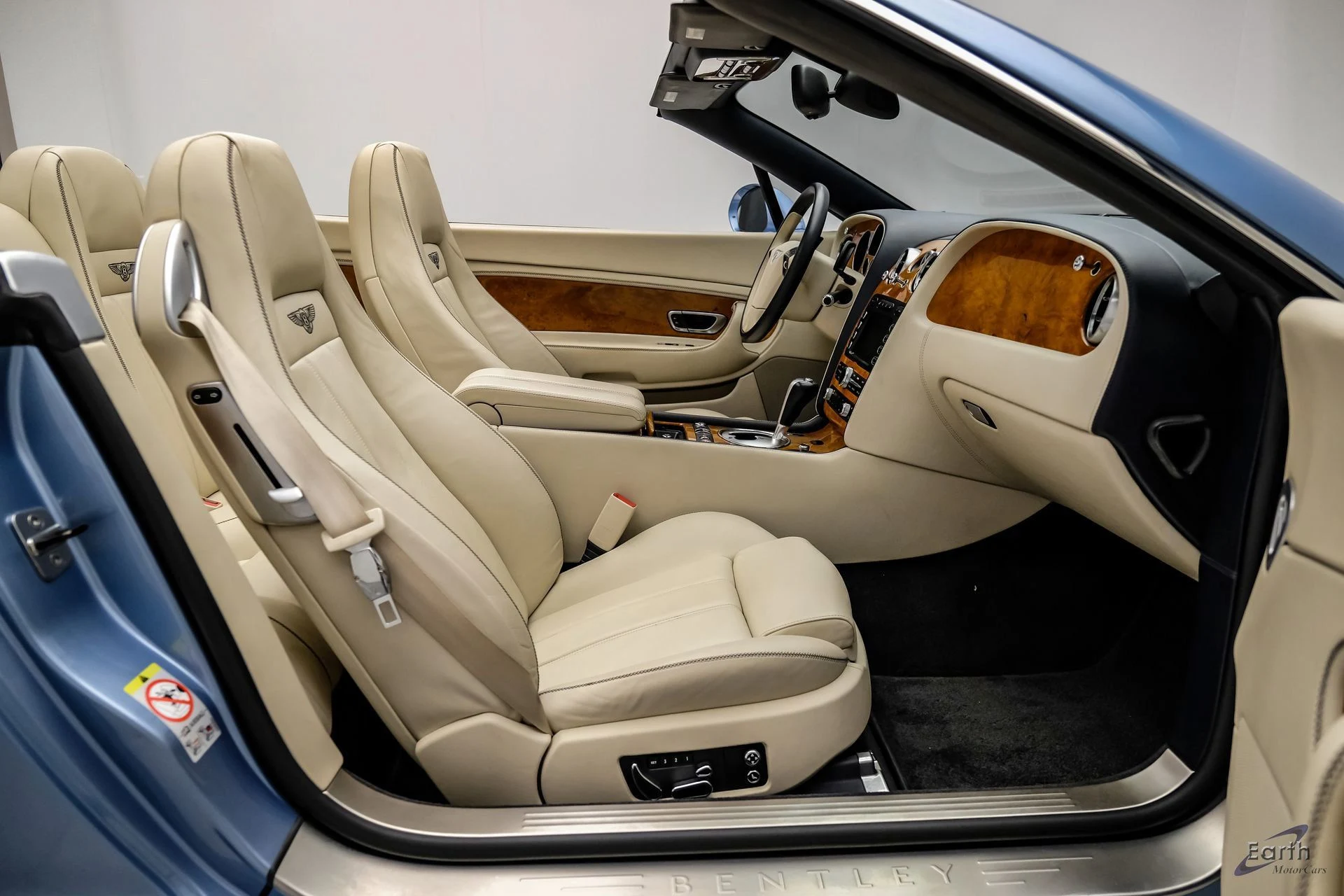 mph054_2172742210_7ea6164b084af72eeff785b7bd5fc236x_f13420de92