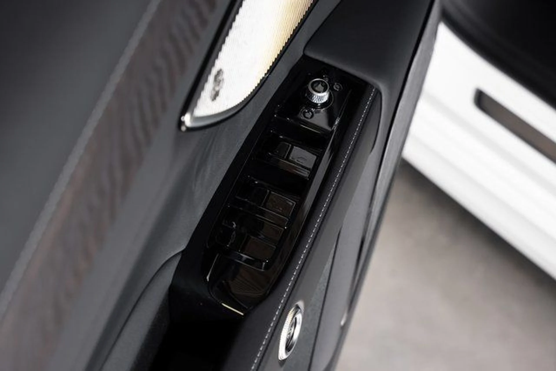 mph054_2221090432_05075ac7c2cb45baa631c32a85f0597fx_6faac6b282