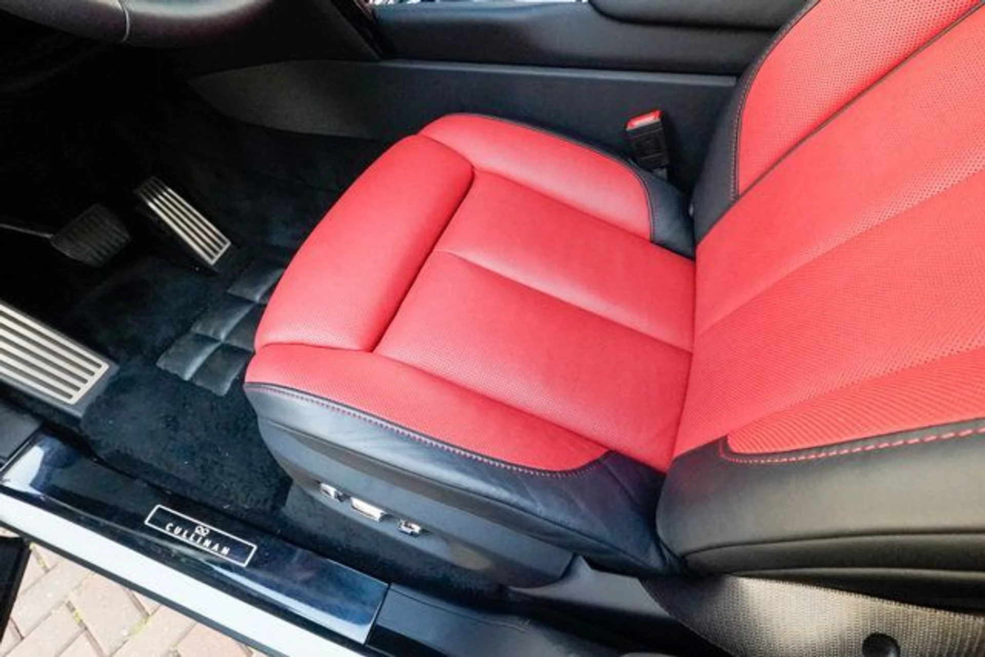 mph054_2223244609_22981379_55_640_bb2ee5d00d