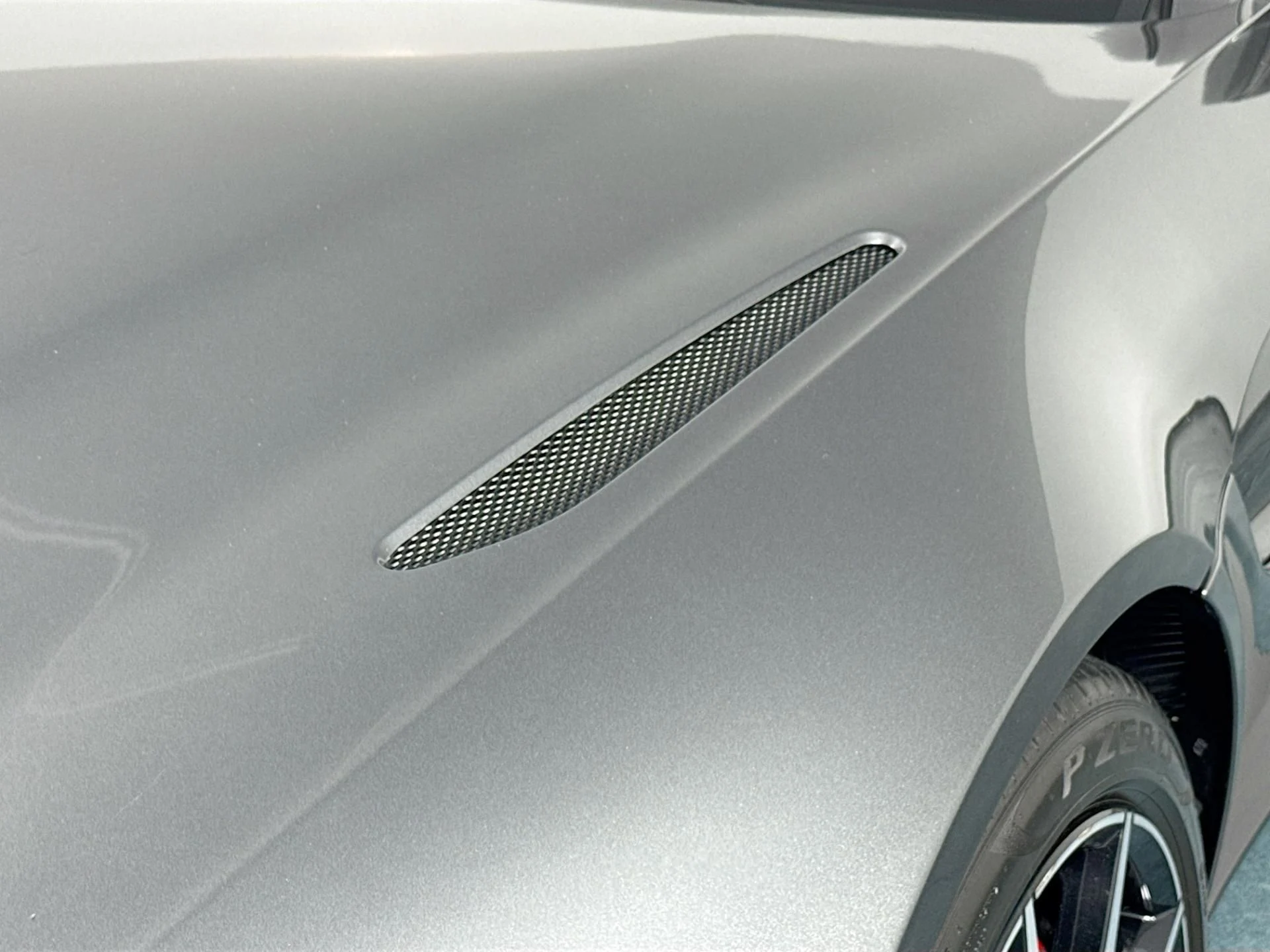mph054_2227759847_Used_2020_Aston_Martin_Vantage_1784230084_8f04560c34