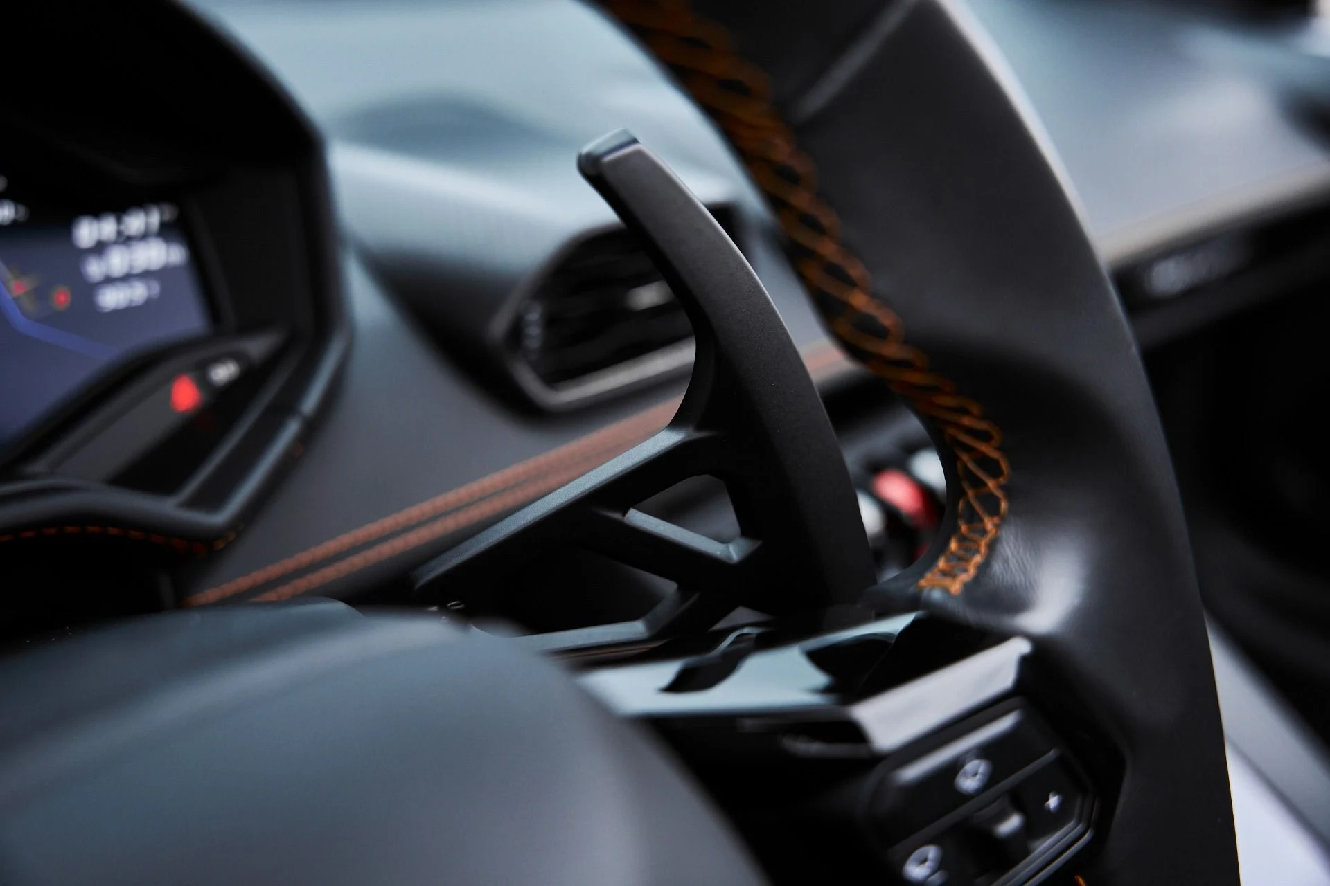 mph054_2235162355_Used_2023_Lamborghini_Huracan_EVO_Base_1775006718_a2d07ac1d6