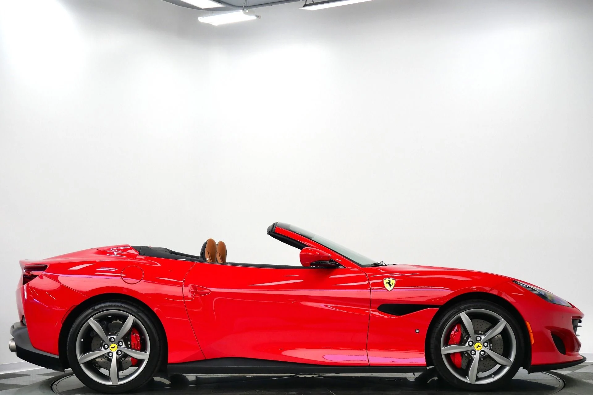 mph054_2242164531_Used_2019_Ferrari_Portofino_Daytona_Seats_High_Power_Hi_Fi_Carbon_Fiber_and_Leather_Steering_Wheel_1775750946_d6c7bbe352