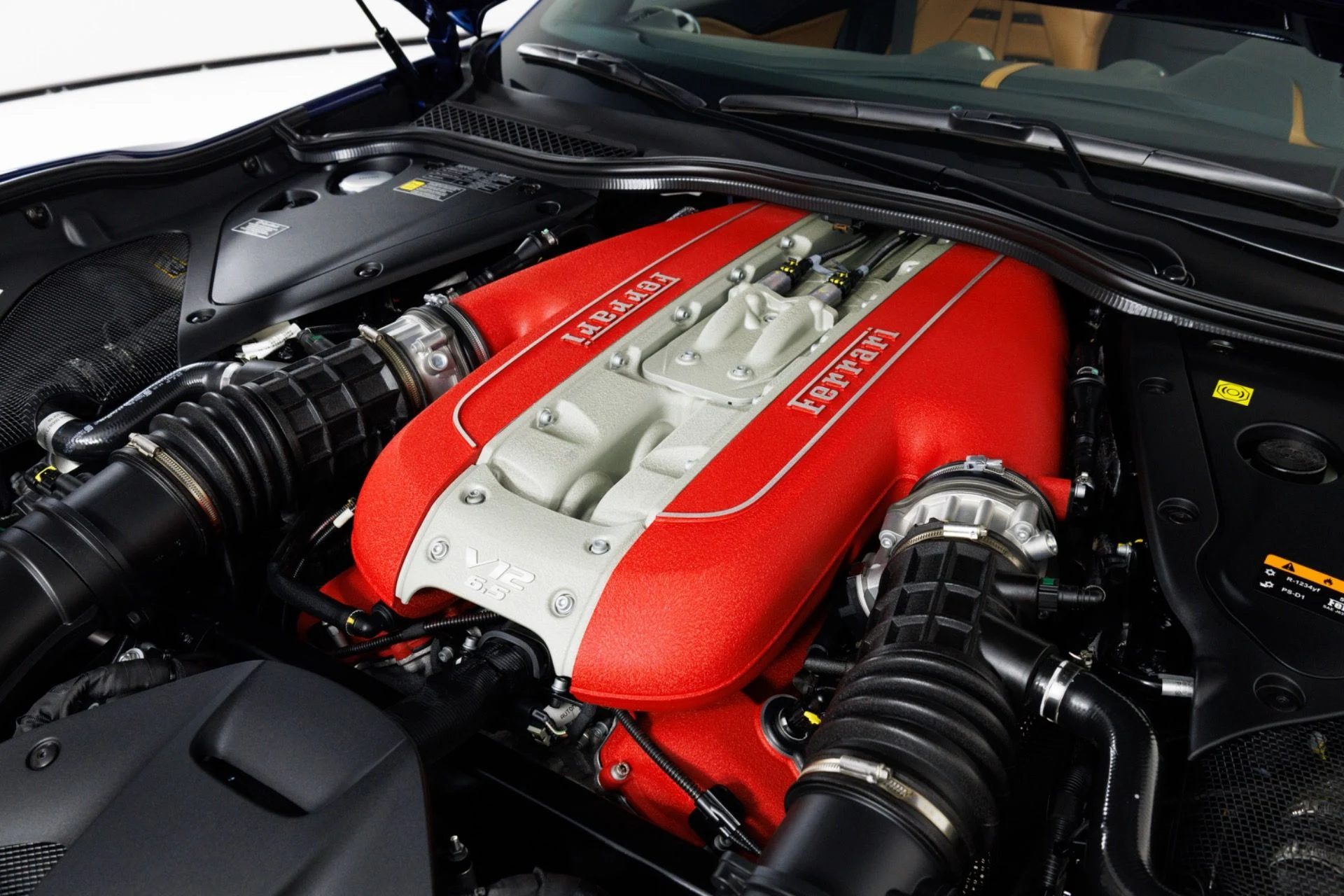 mph054_2242976048_Used_2021_Ferrari_812_GTS_1786404032_680aad59e7
