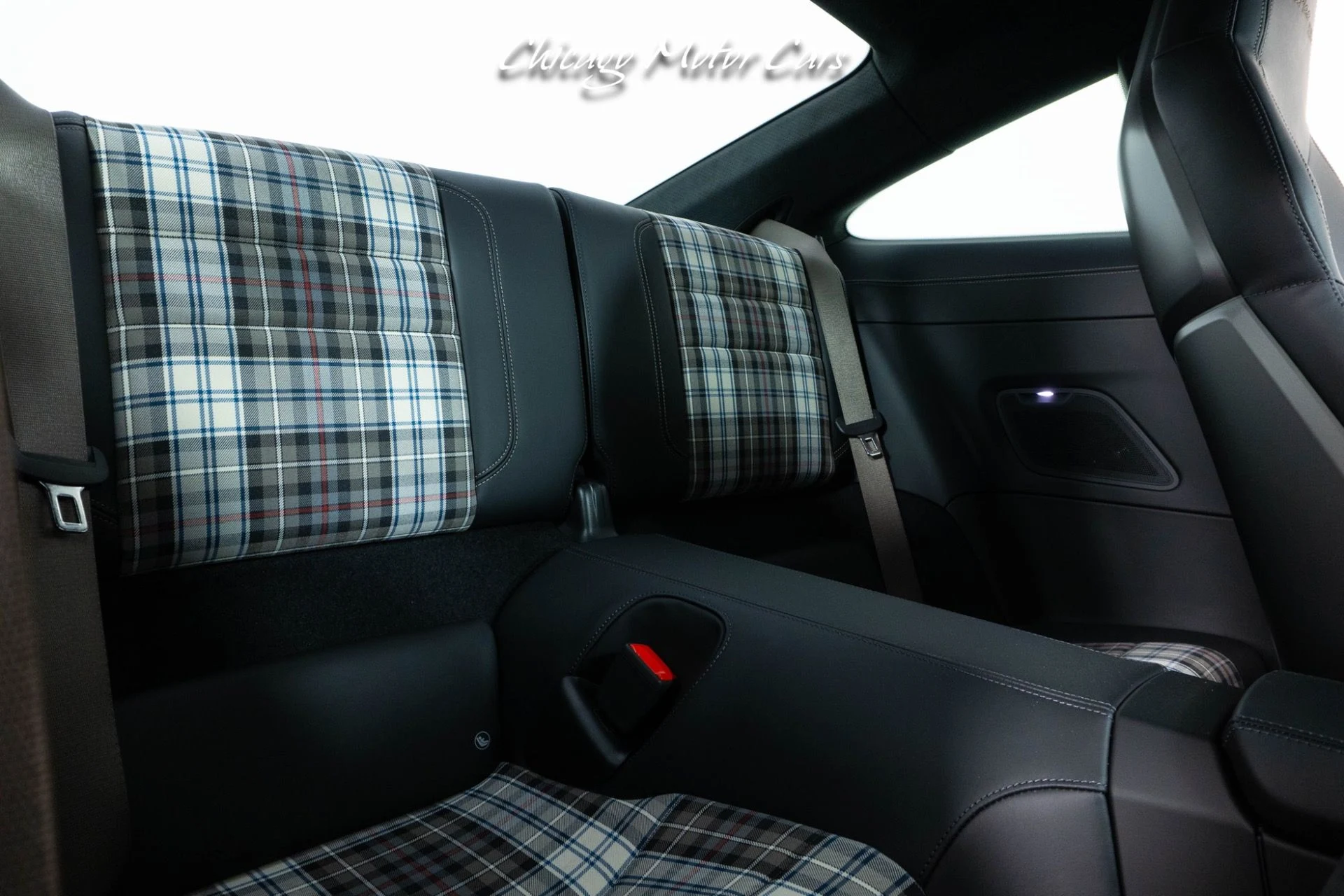 mph054_2260537768_13066_p55_l_fcf9e79a34