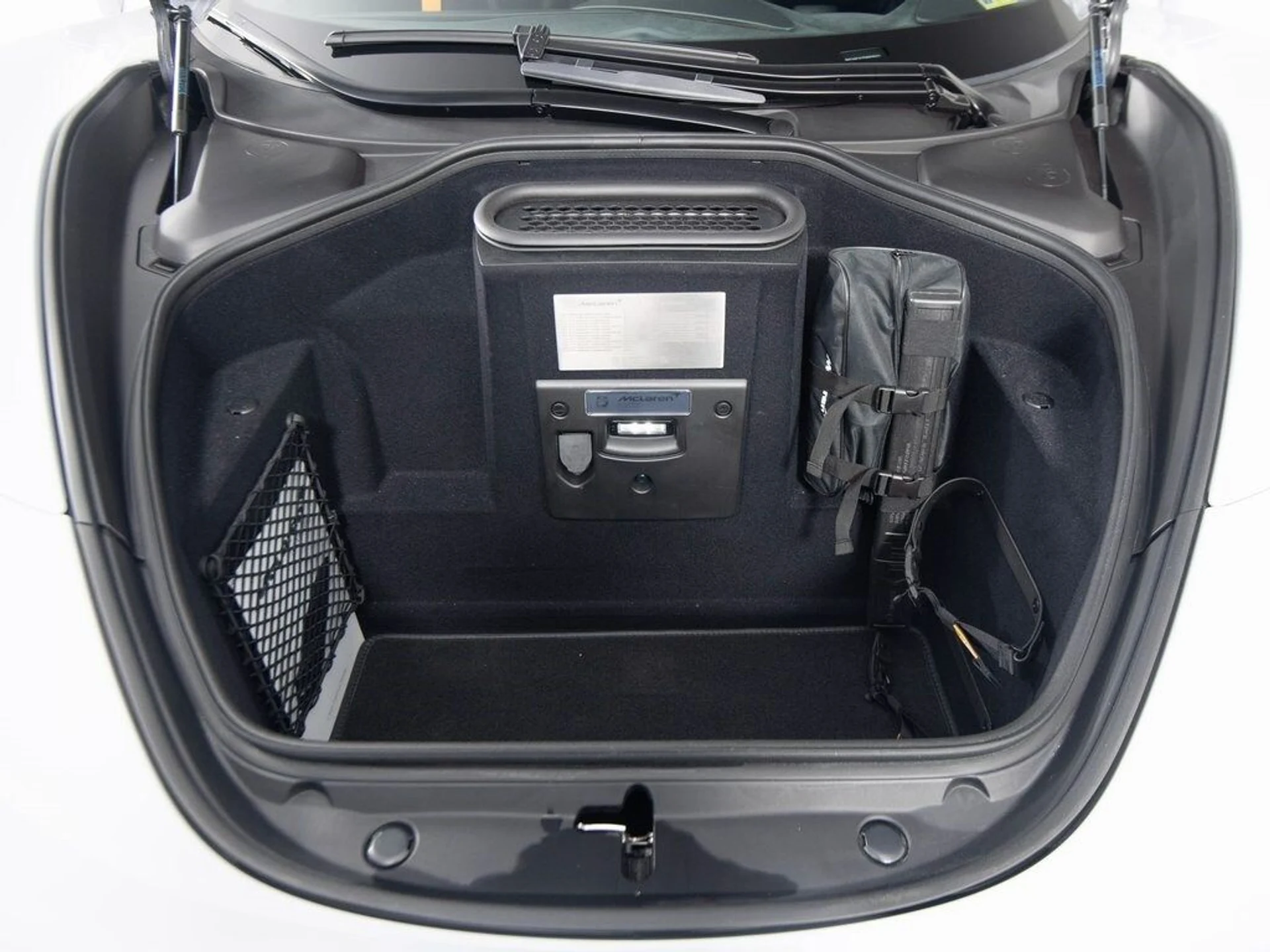 mph054_2264813215_5e99663cf2600cf5c0ef056f9b2425cdx_e5d1473f30