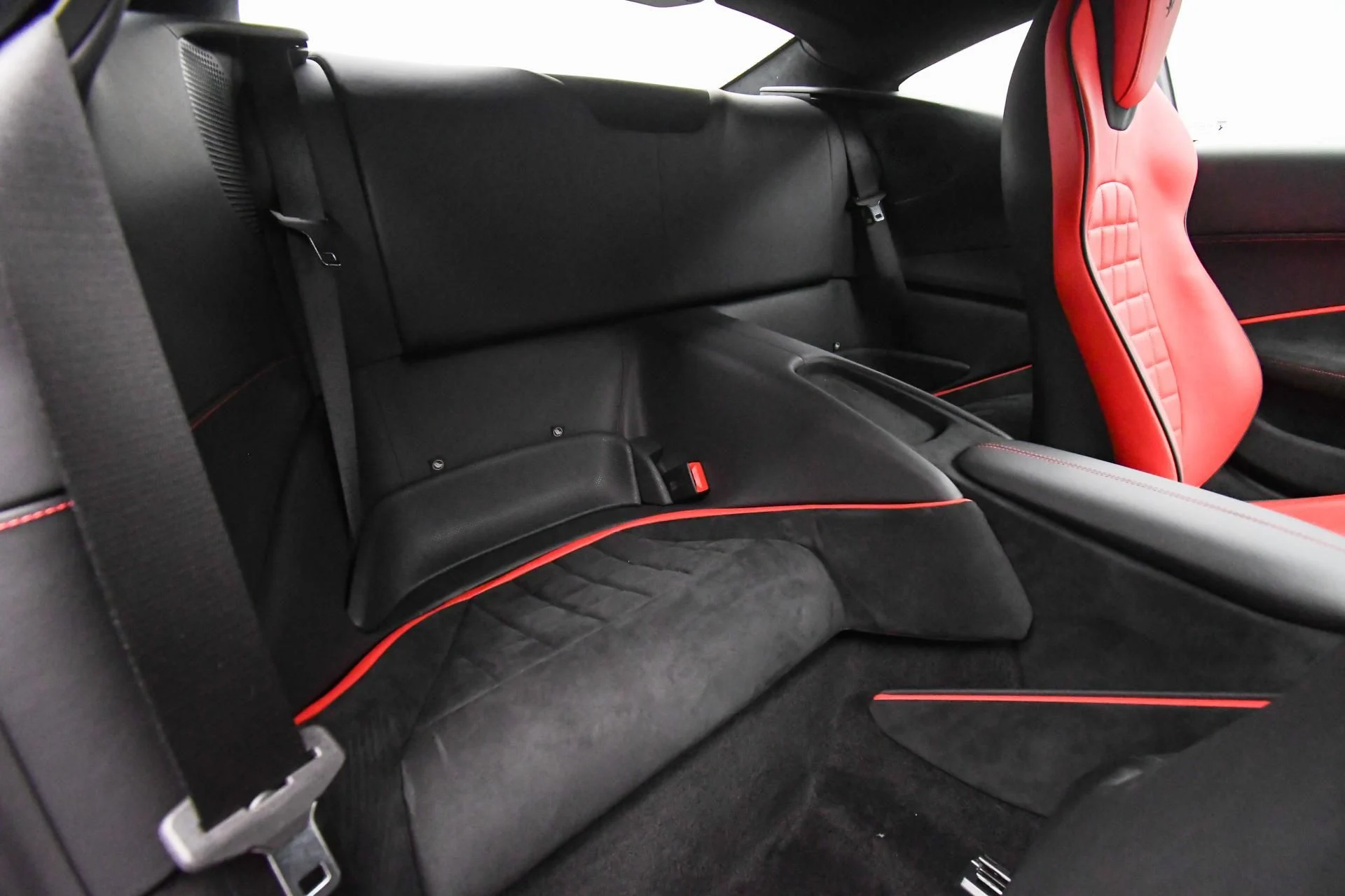 mph054_2273493644_Used_2024_Ferrari_Roma_1755159621_ae012f6d9c