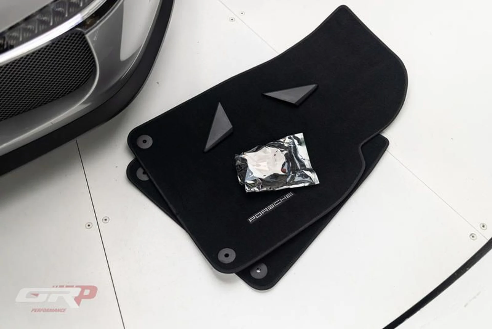 mph054_2284468629_B0798_A8_E_CEC_9_4_E4_C_AB_05_0168_A8685586_ad35813387