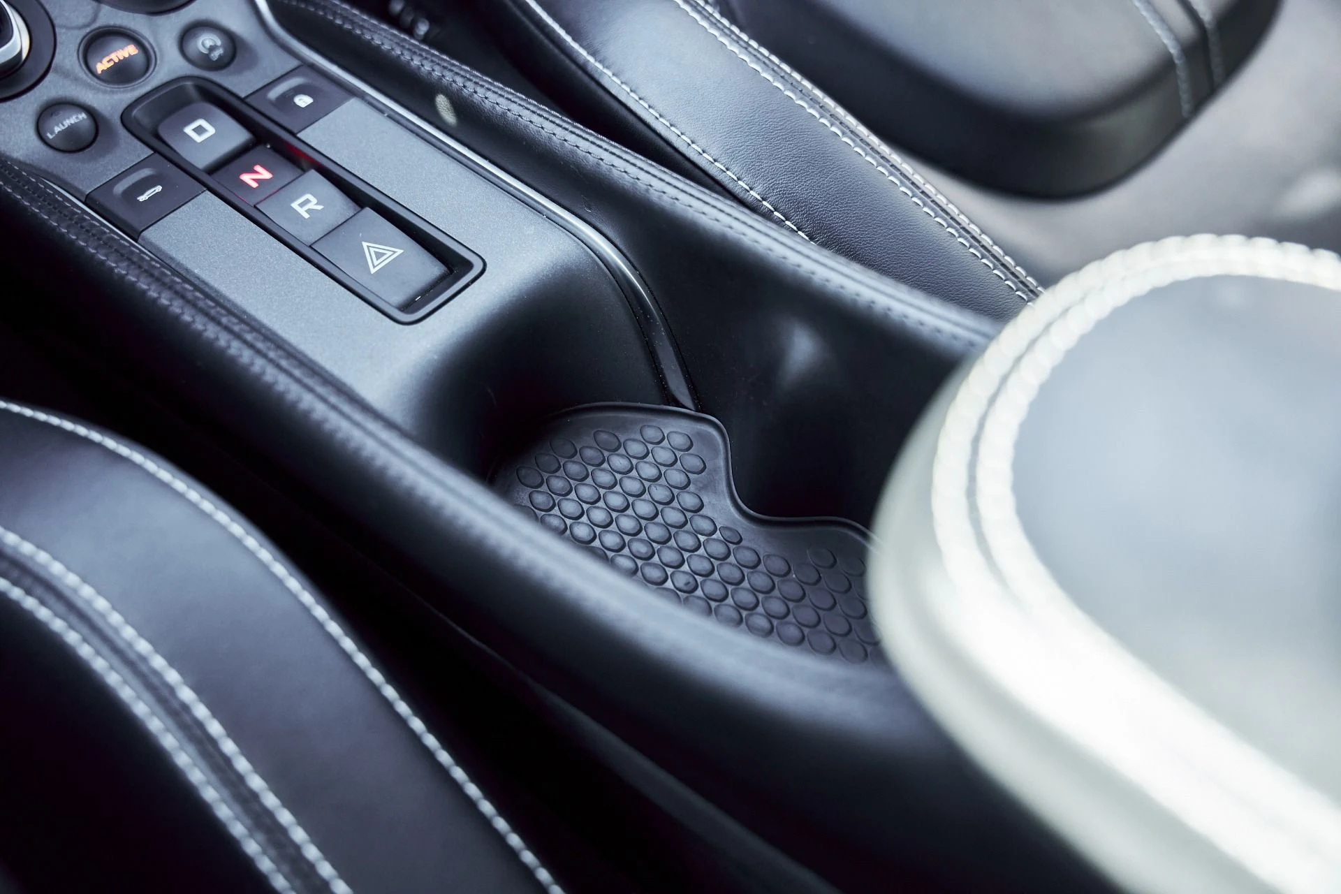 mph054_2292564294_Used_2020_Mc_Laren_570_S_1768499834_c618d1aefe