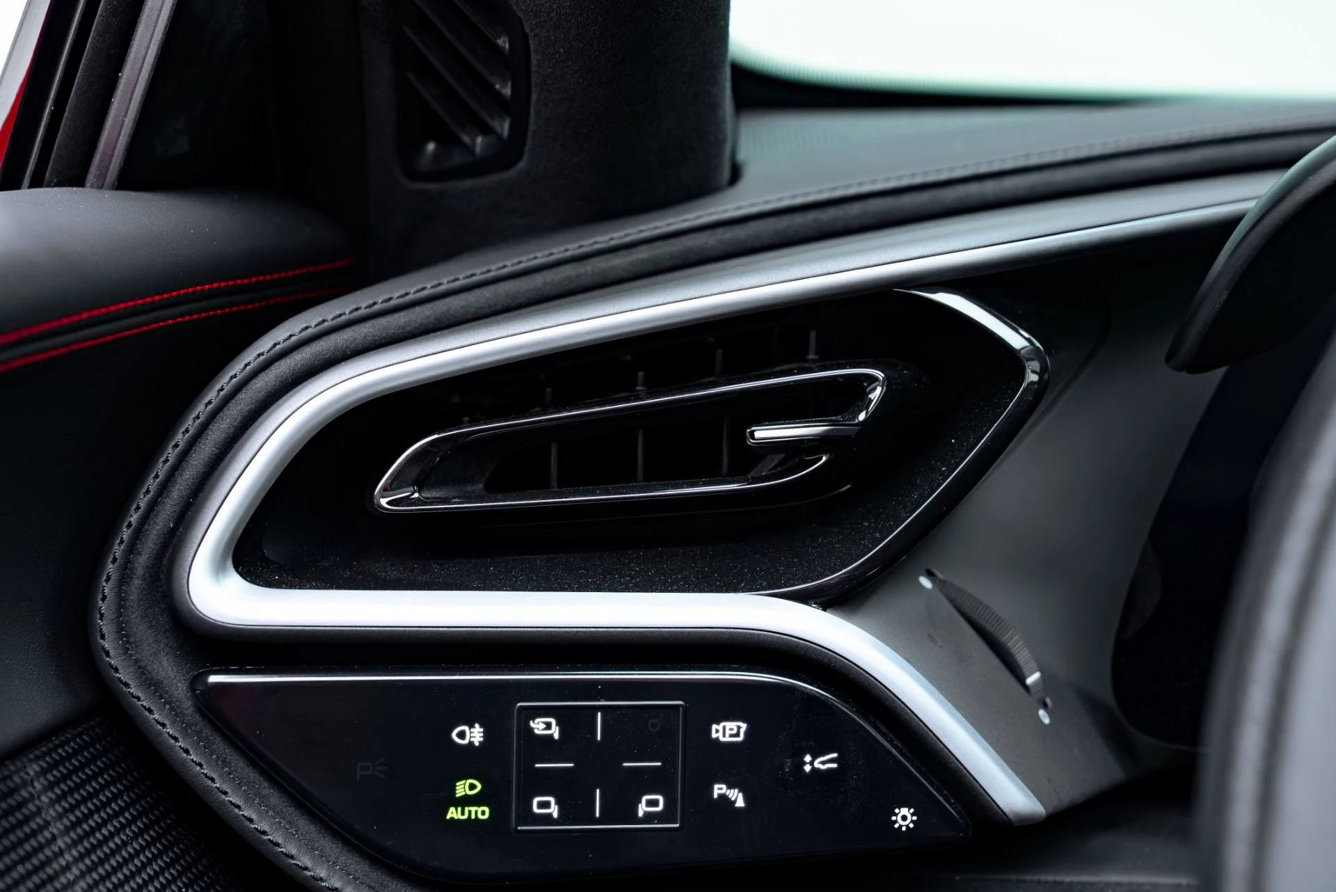 mph054_230513424_Used_2023_Ferrari_296_GTS_1776370037_54063ccb95