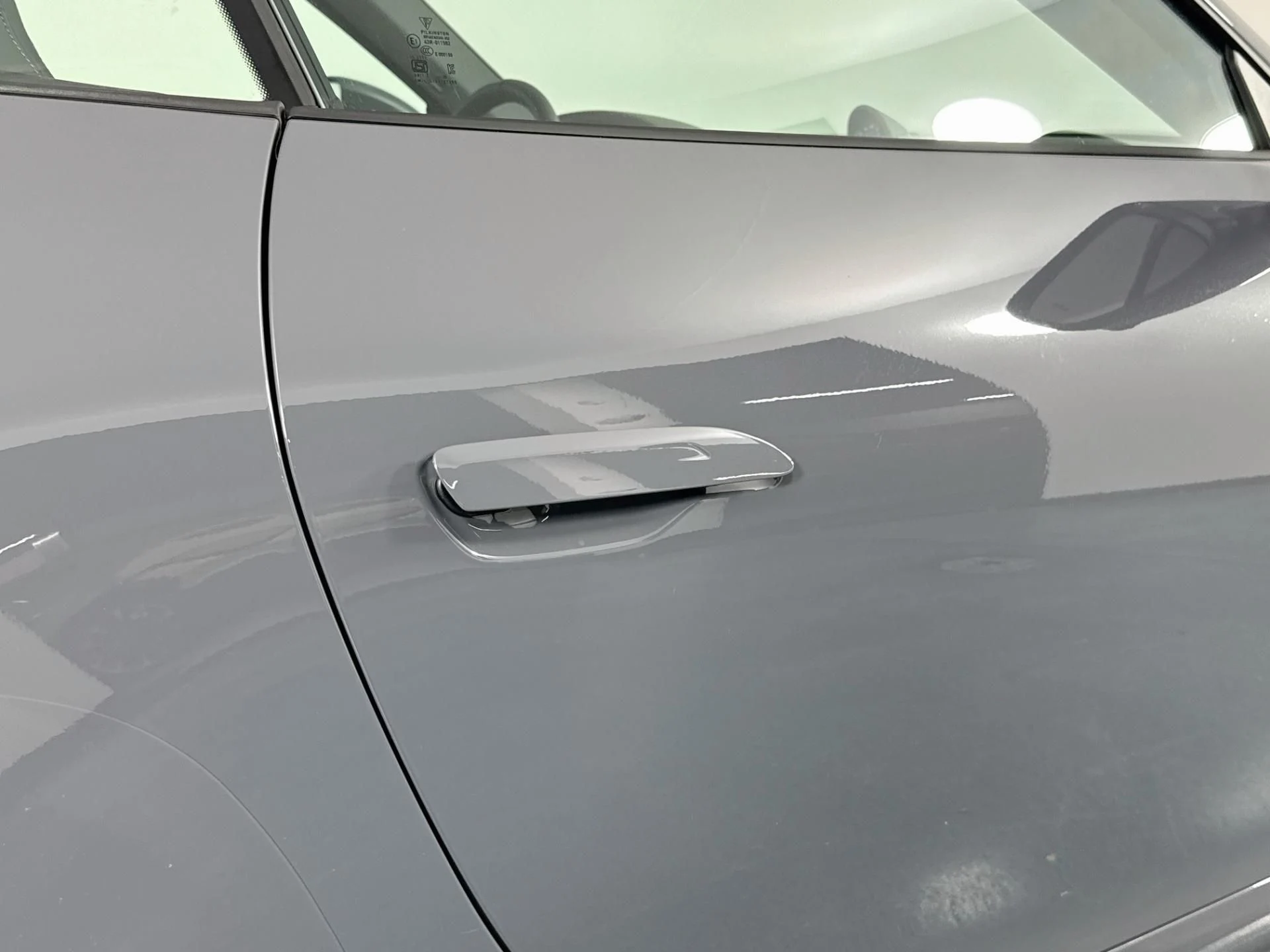 mph054_2315068964_Used_2025_Porsche_911_Carrera_S_1785951054_48fa28d22e