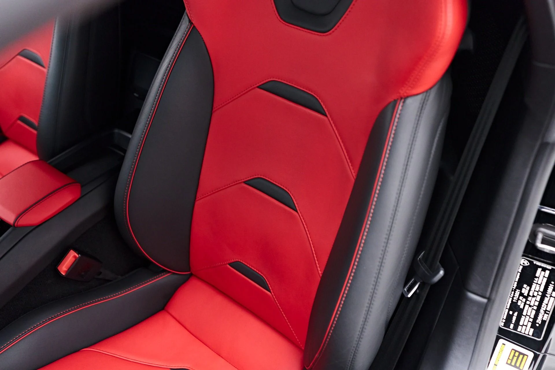 mph054_2325813386_Used_2022_Lamborghini_Huracan_EVO_Base_1752781637_5d43ca0a23