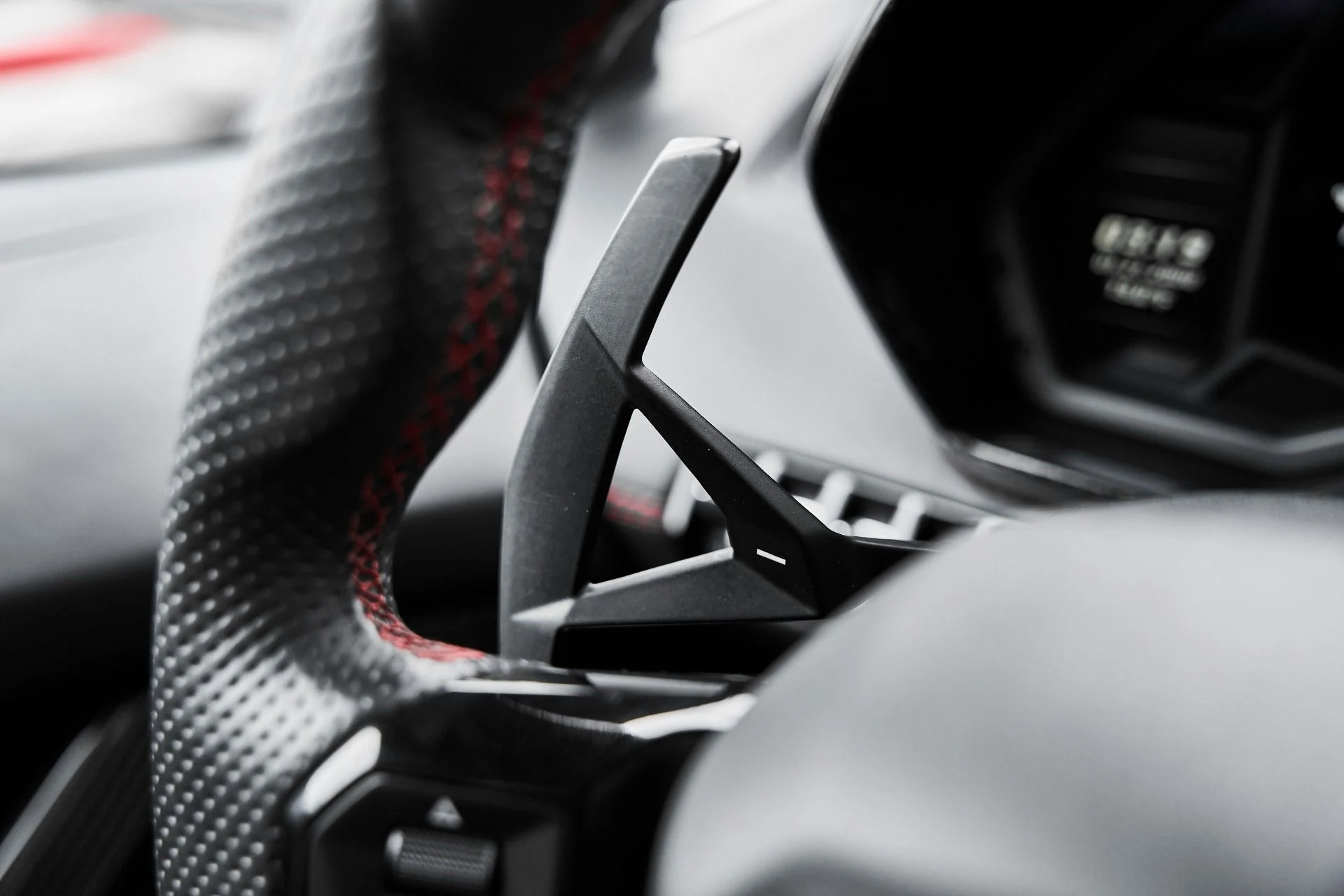 mph054_2347627287_Used_2018_Lamborghini_Aventador_S_Base_1775006917_58f4b5e1a8