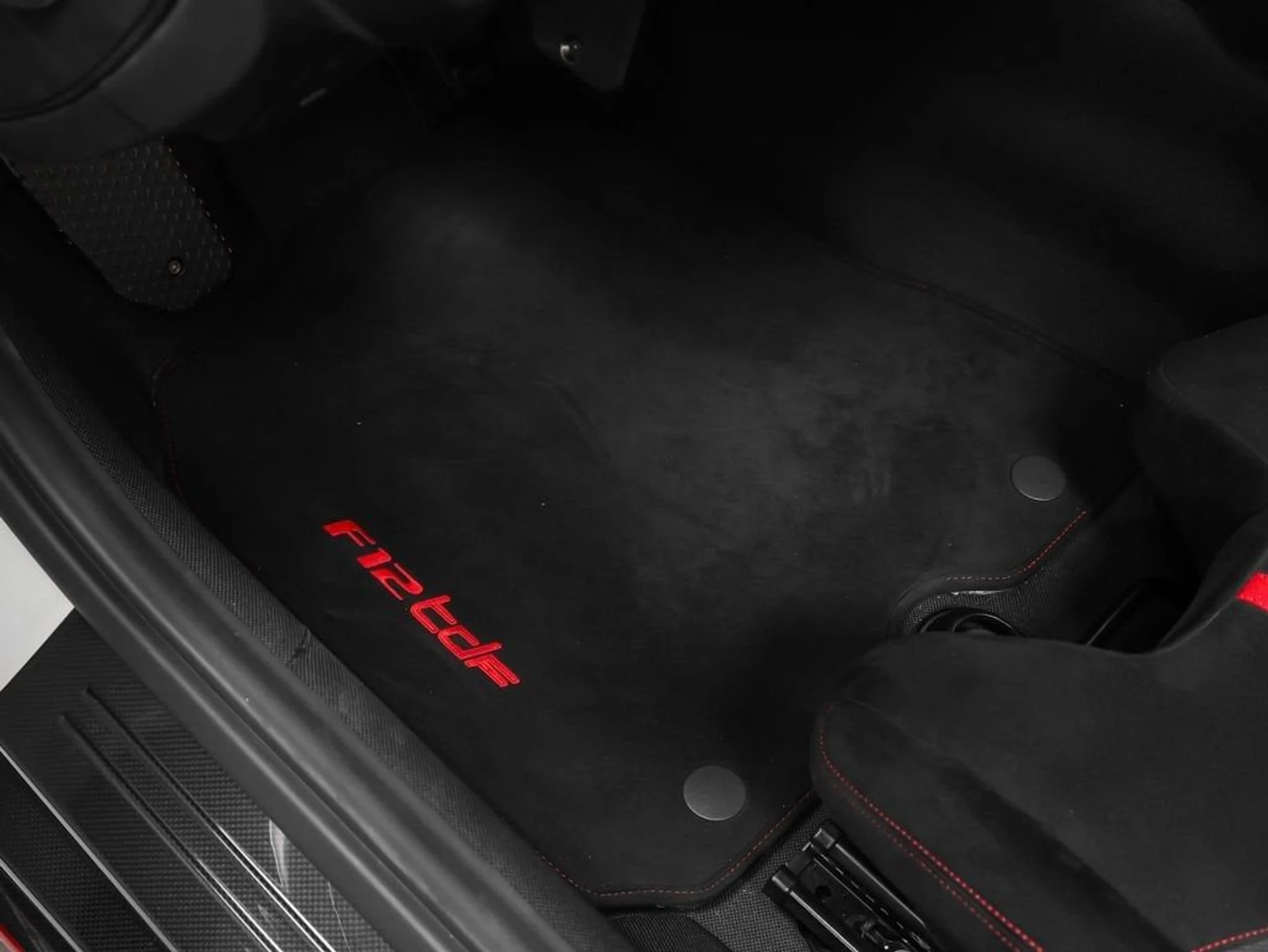 mph054_2378975313_55_58fc360001