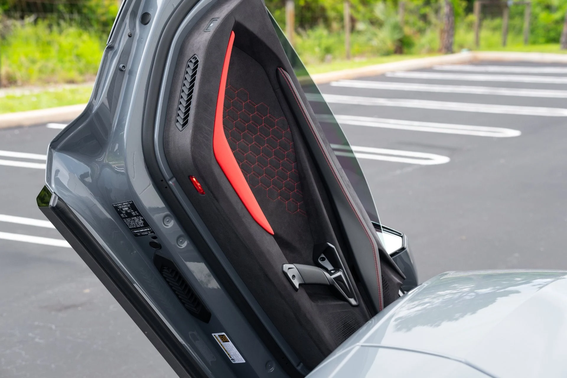 mph054_2409128274_Used_2024_Lamborghini_Revuelto_1778880537_3521c17d65