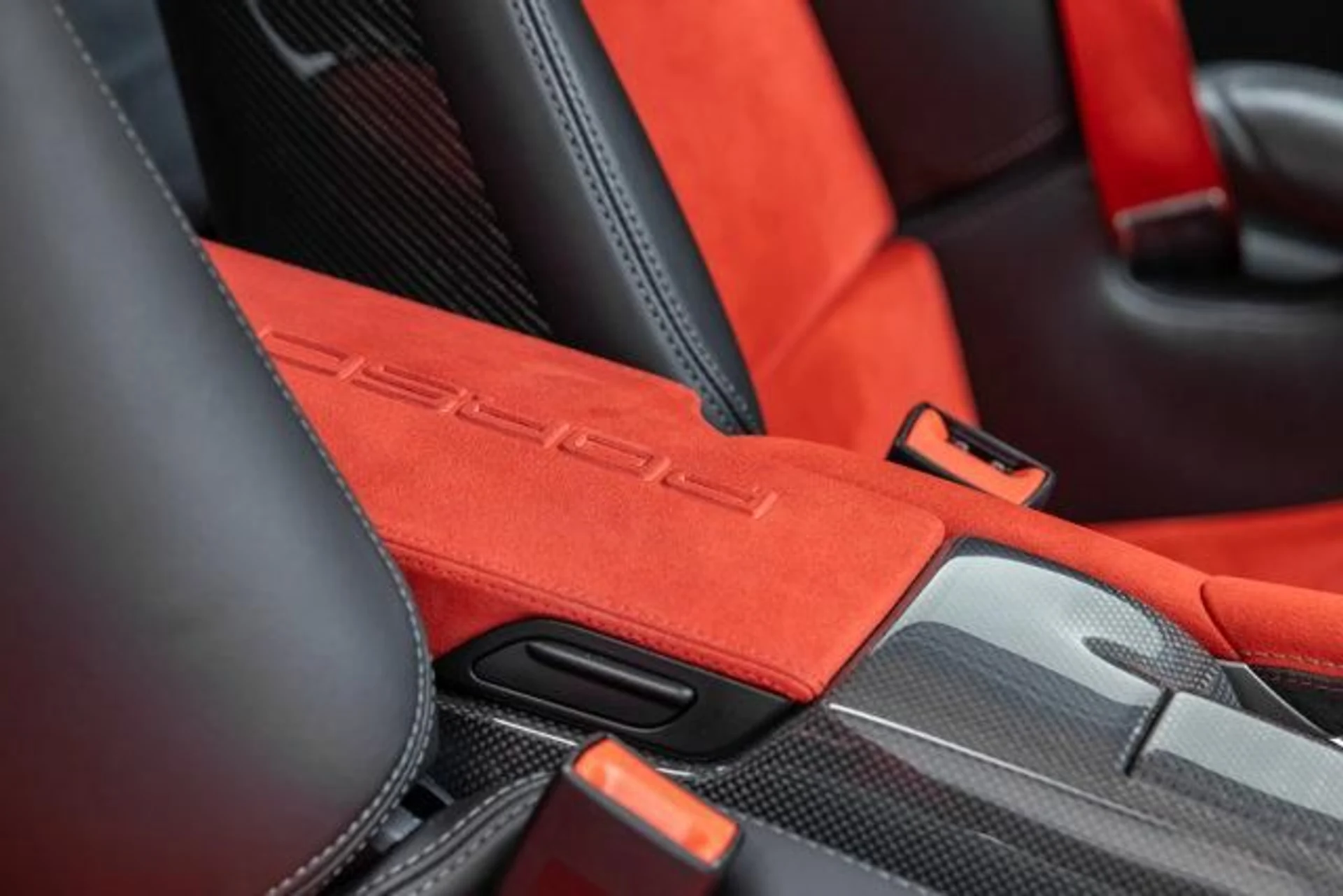 mph054_2439465799_Tie3s_U6r_Q_wl_PAG_7_Ue_B7_0_RH_0_eb95131c12