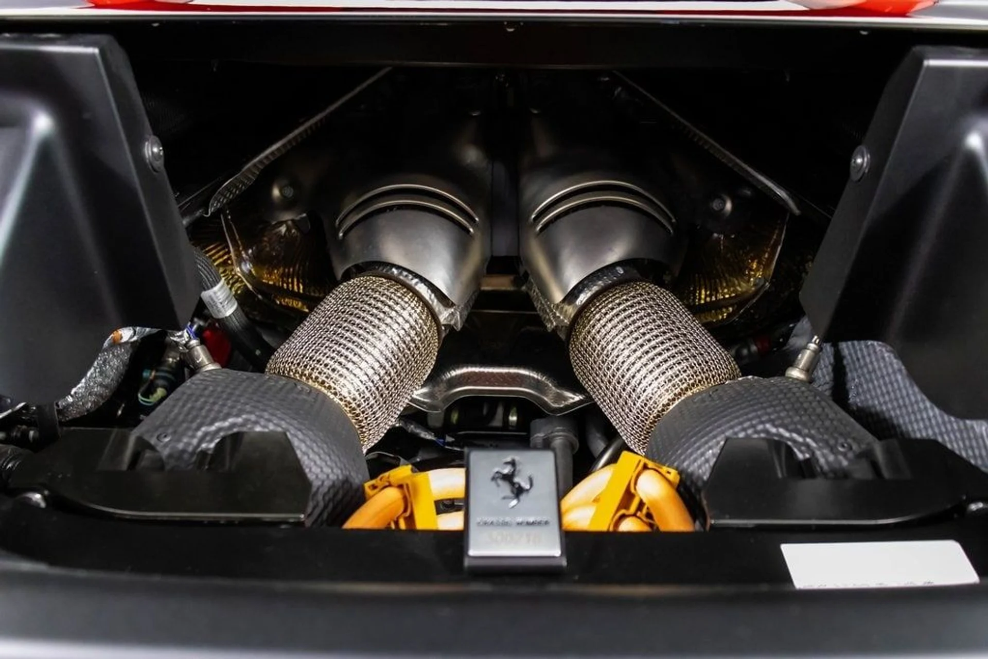 mph054_2441019593_e88317d4fe98e550f39dd23838de9c2bx_decc4f686d