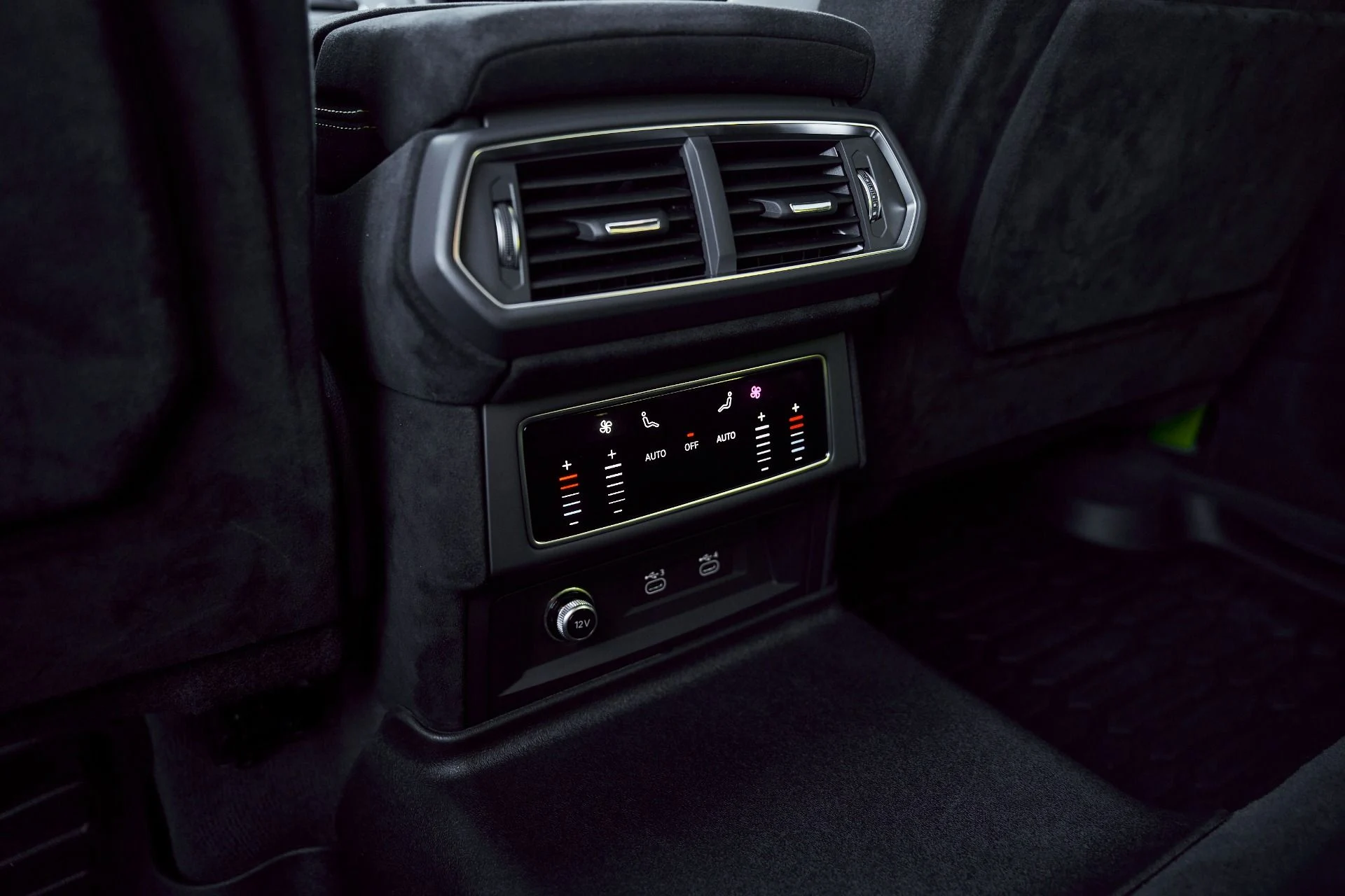 mph054_2441568525_Used_2024_Lamborghini_Urus_Performante_1771724640_a895e25f30